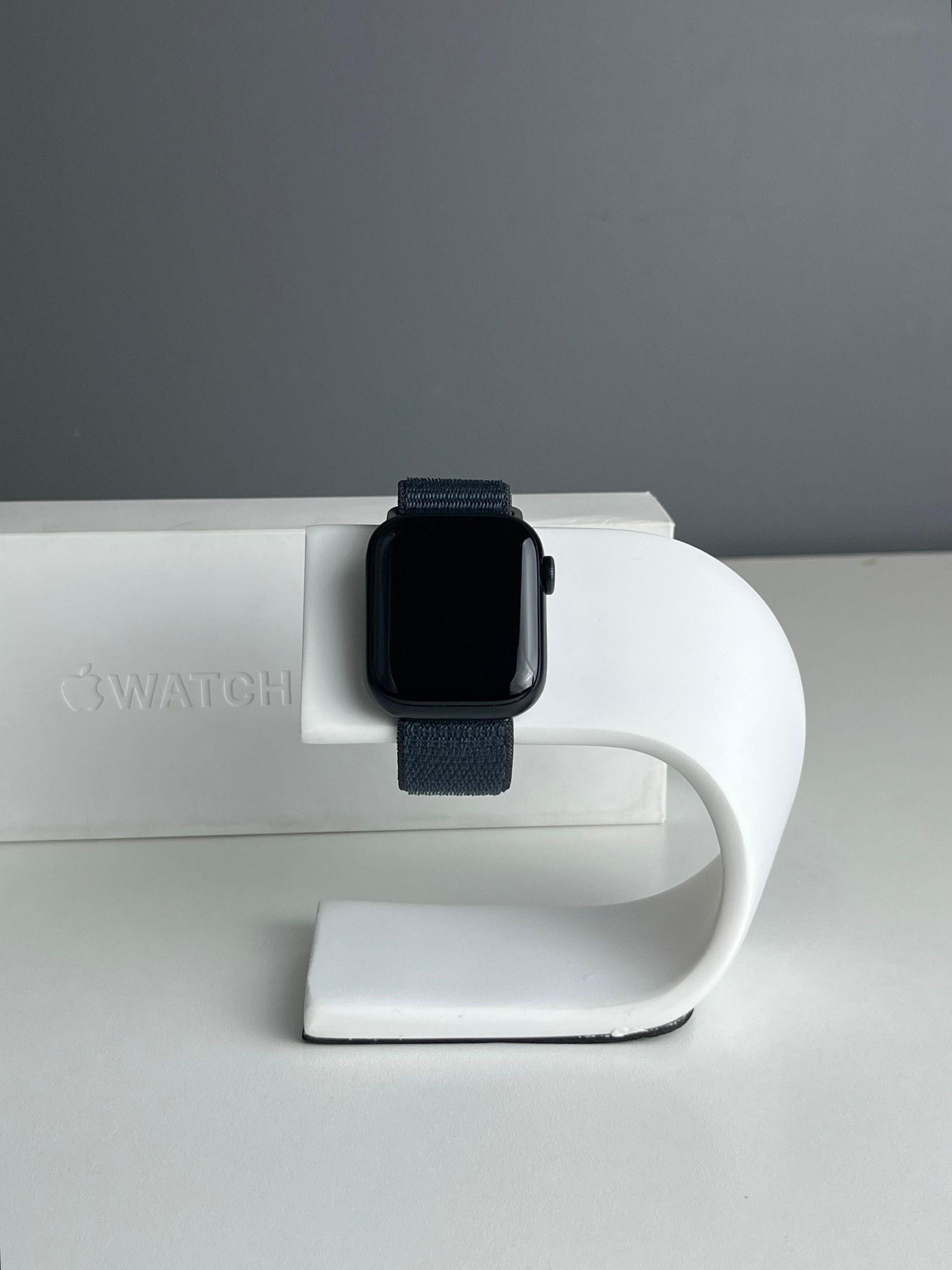 Apple Watch Series 9 GPS M/L 41 мм