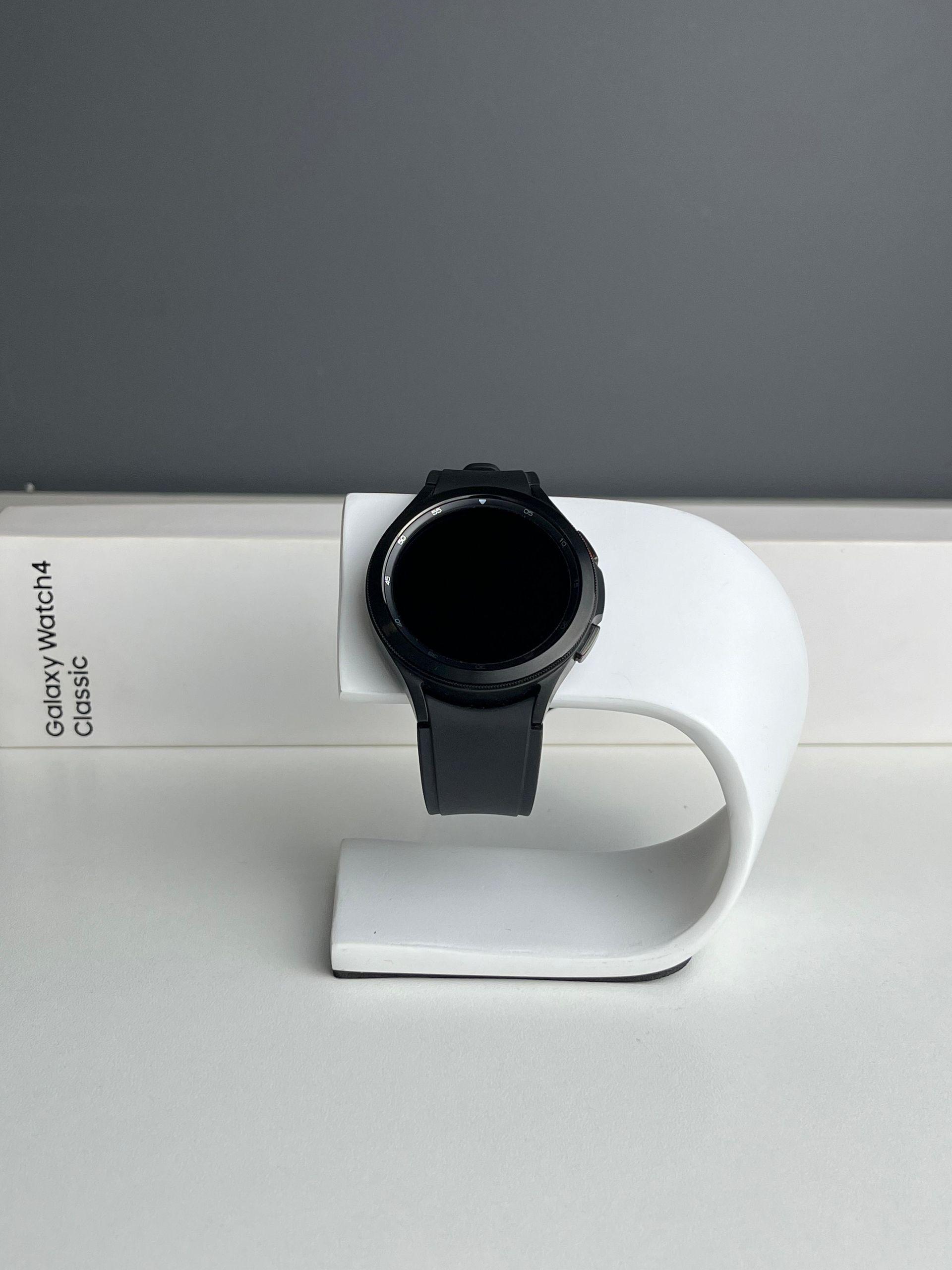 Samsung Galaxy Watch 4 Classic SM-R890