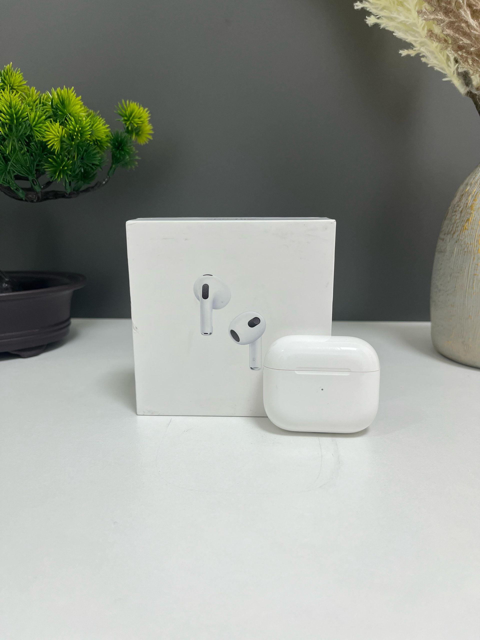 AirPods 3 series