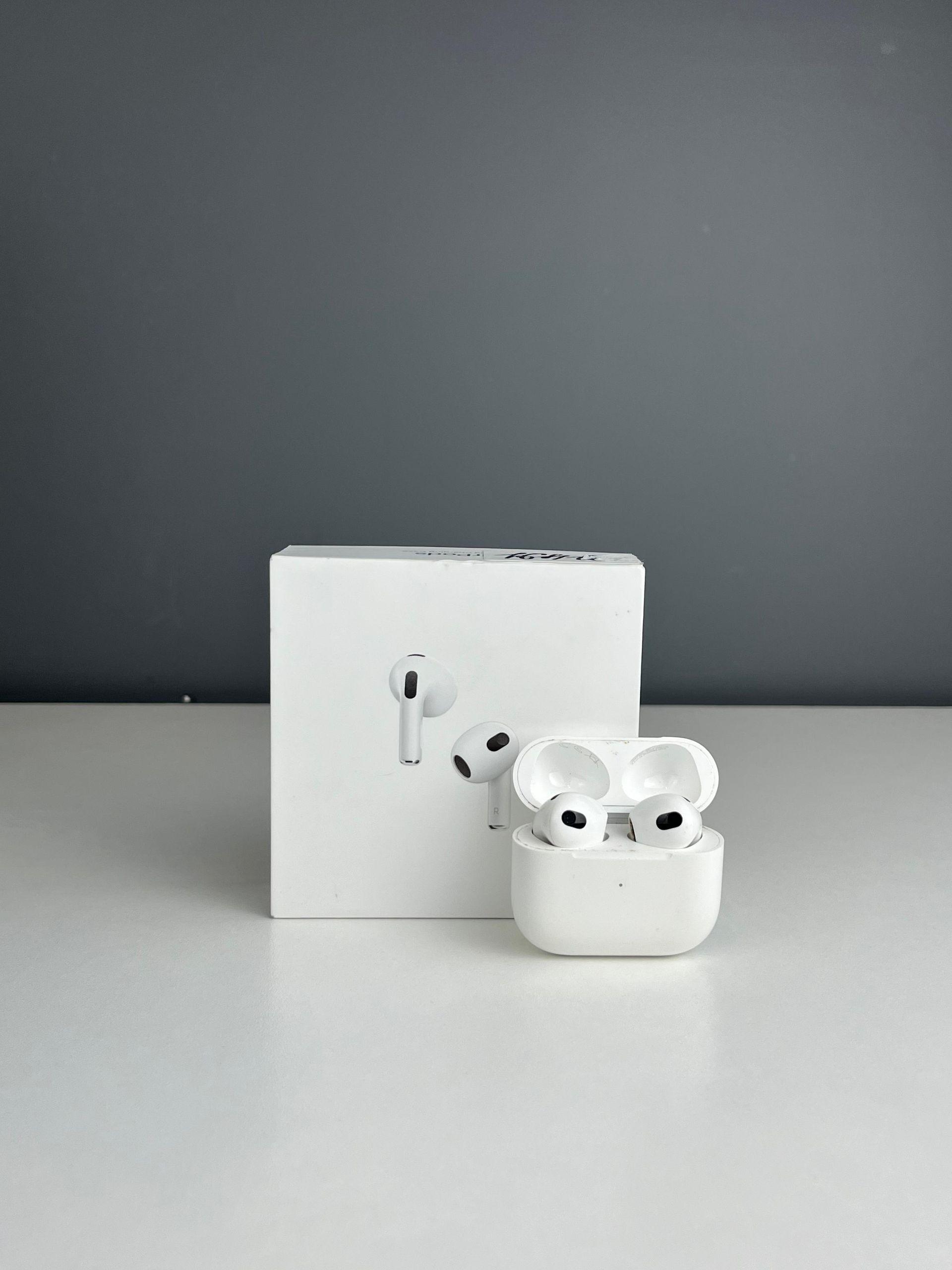 AirPods 3 series