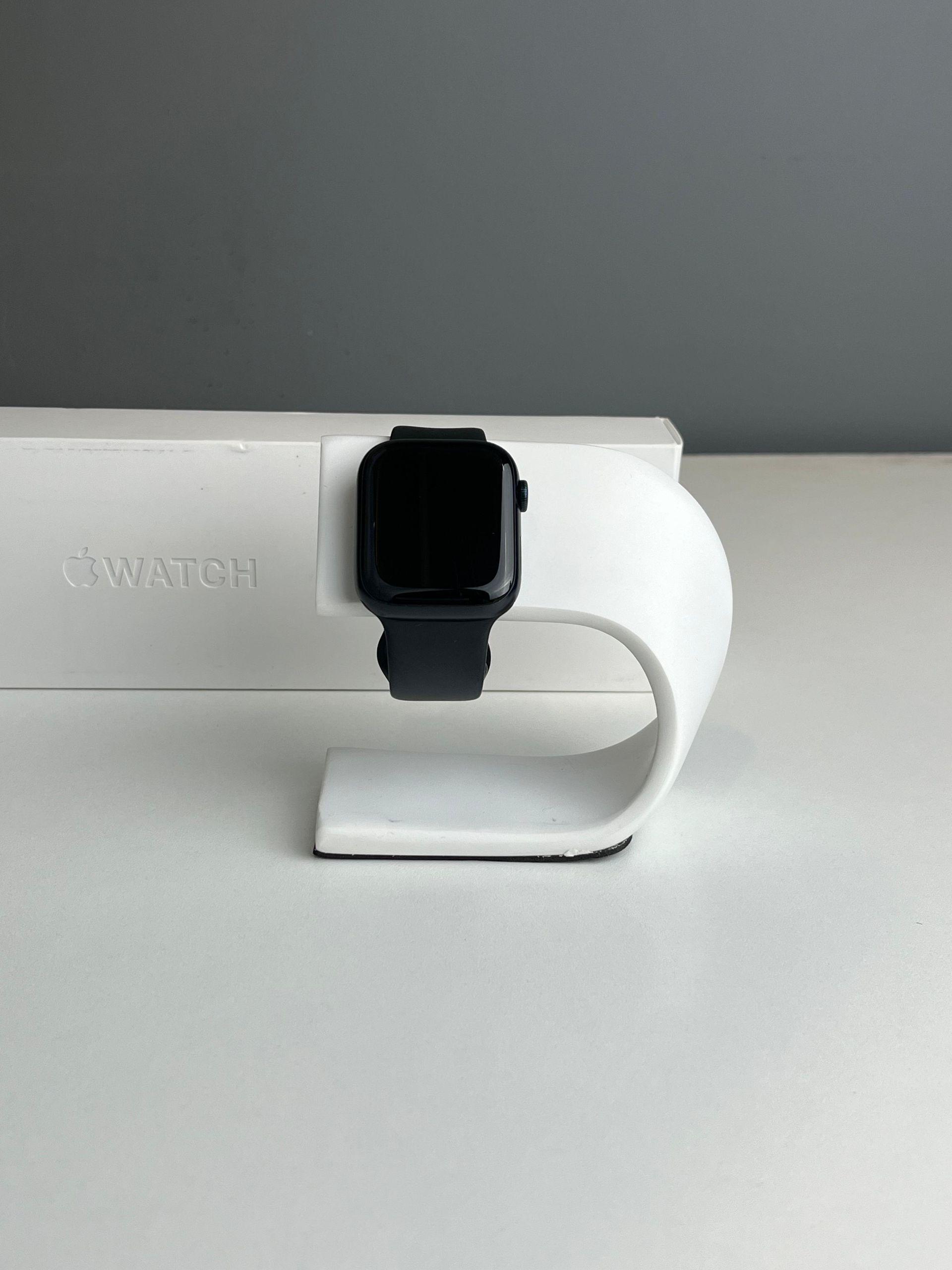 Apple Watch 8 series 45mm