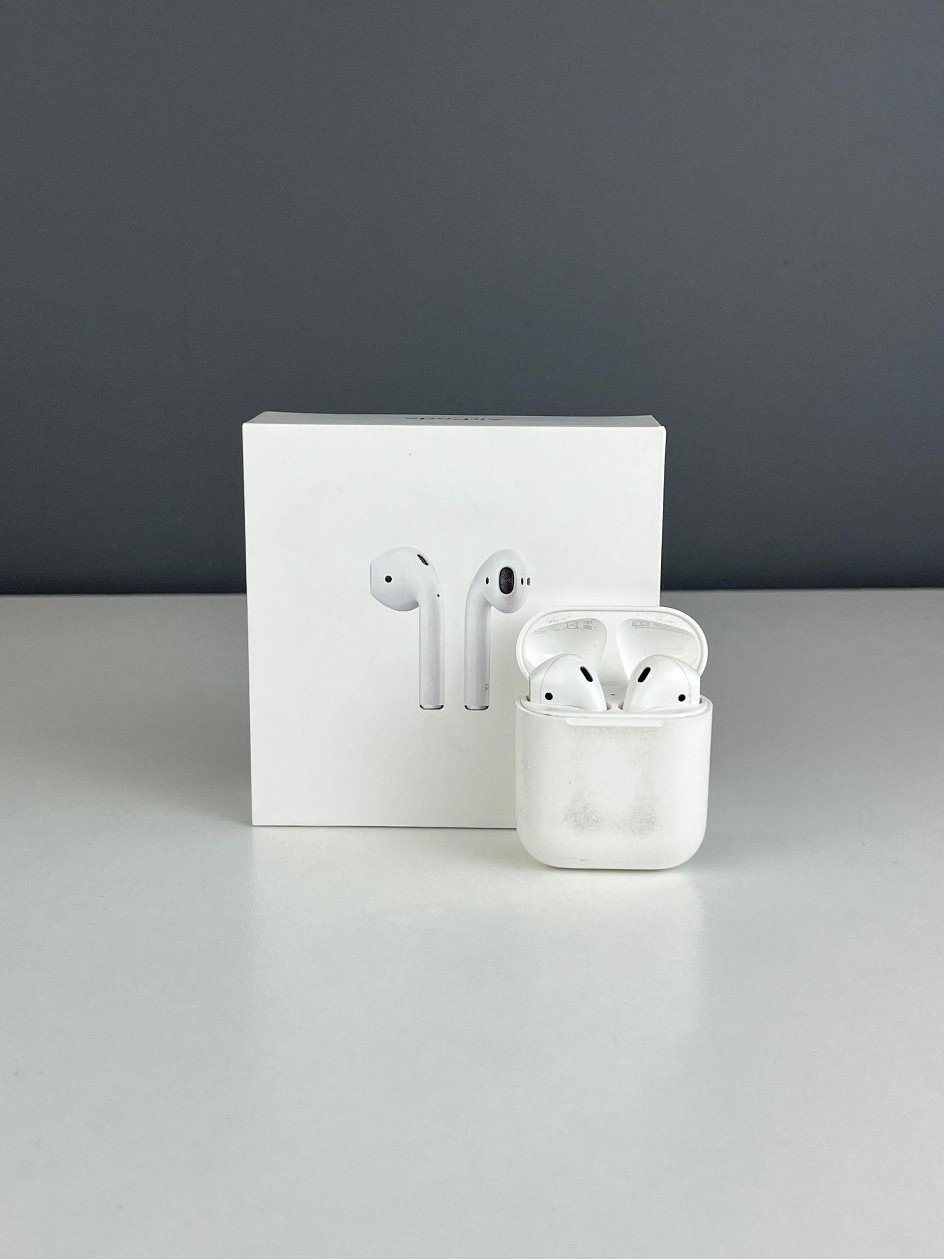 AirPods 2 series