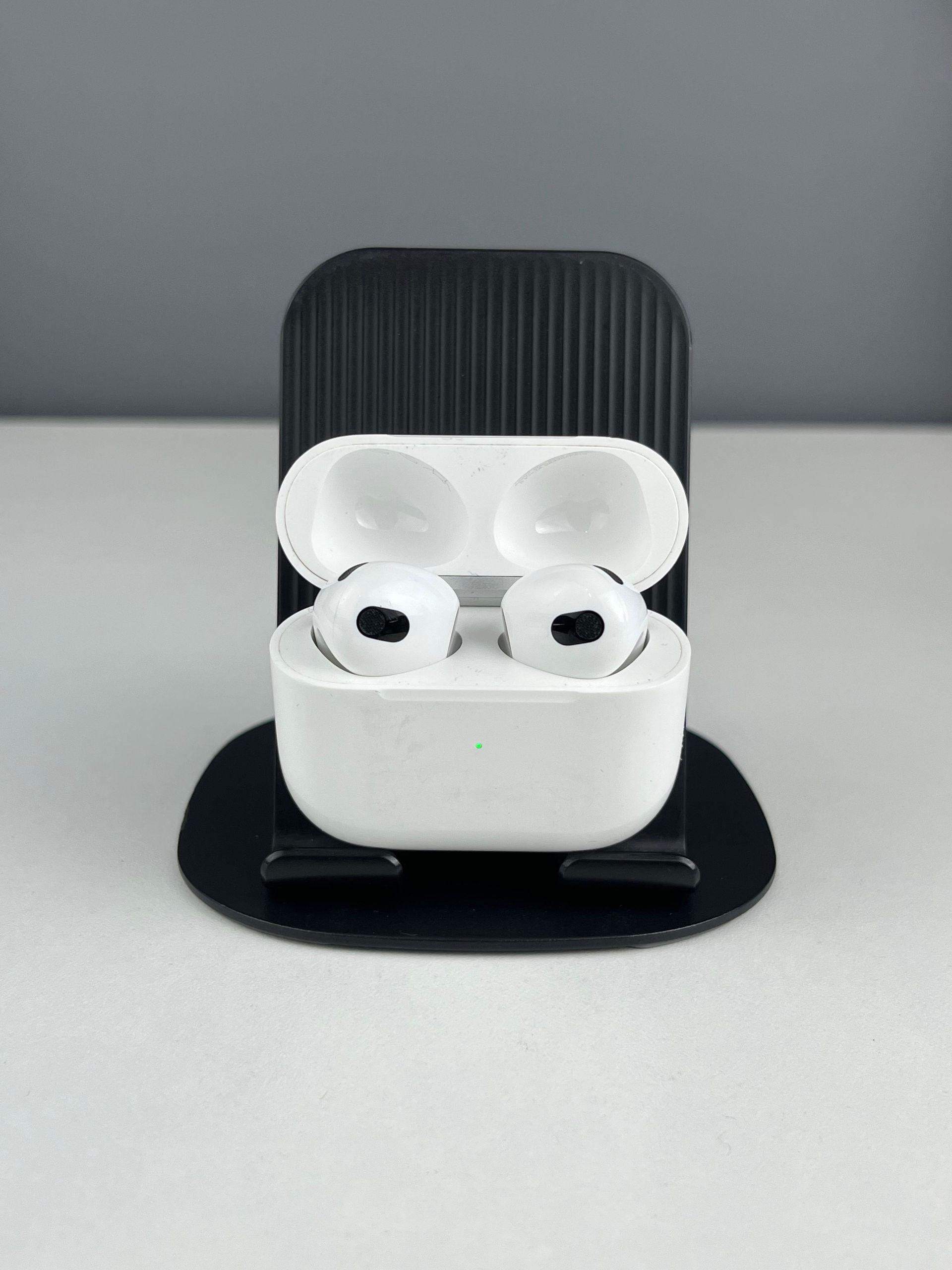 AirPods 3 series