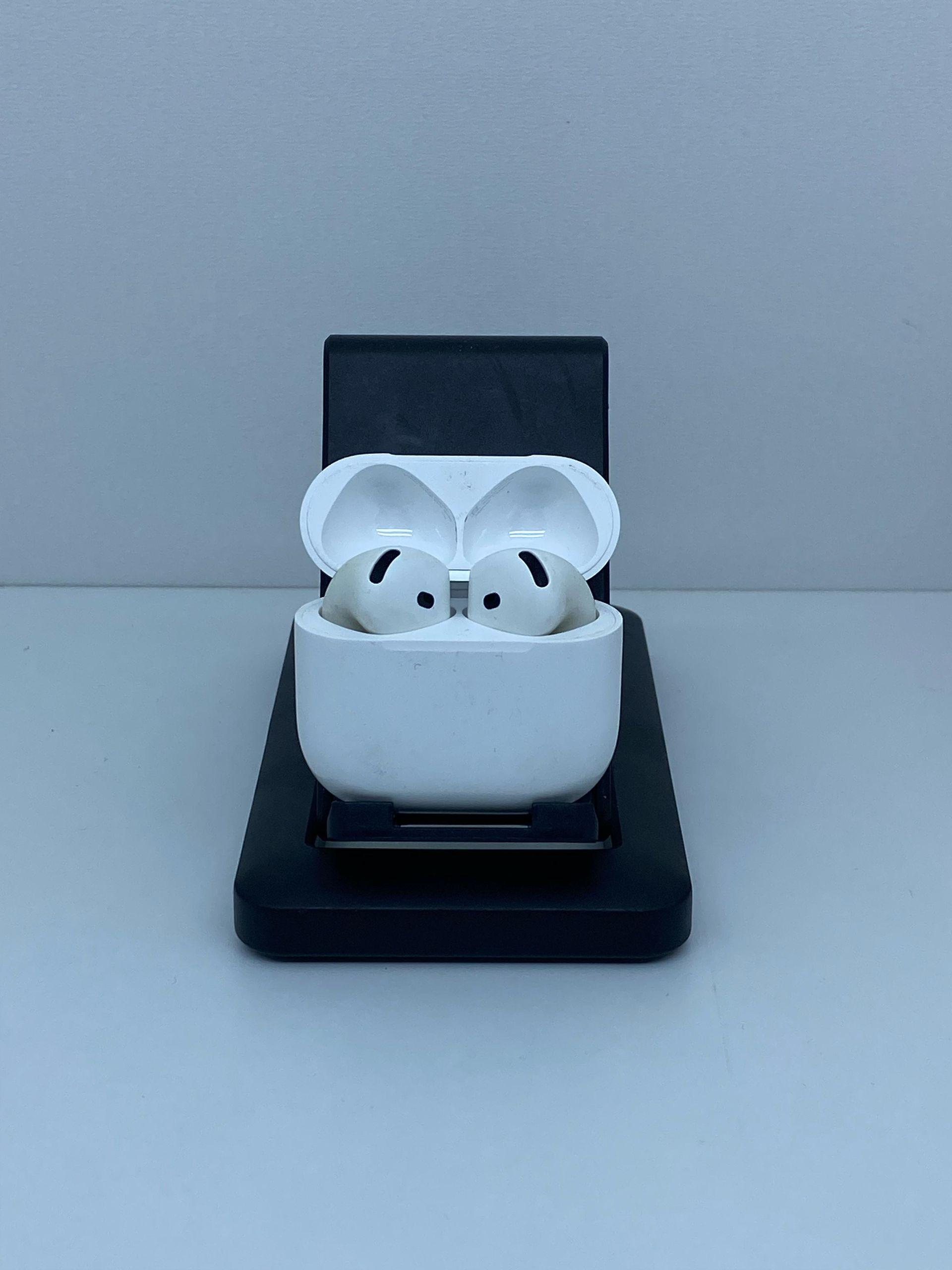 AirPods 4 series