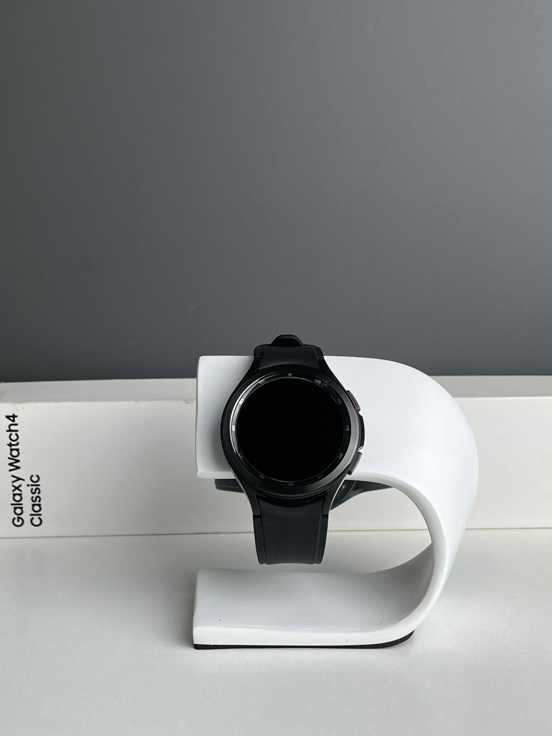 Galaxy Watch 4 Classic SM-R890