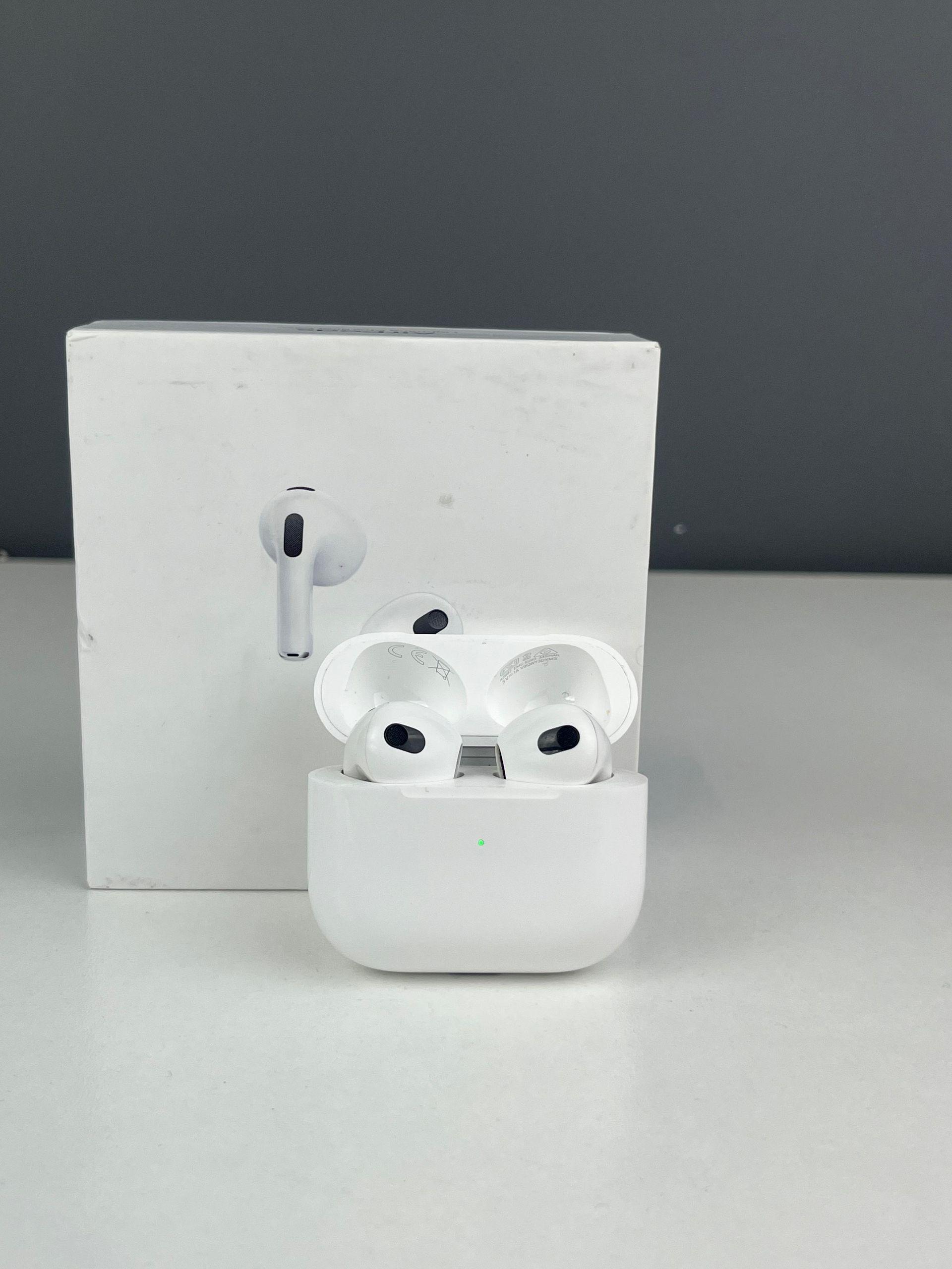 AirPods 3 series