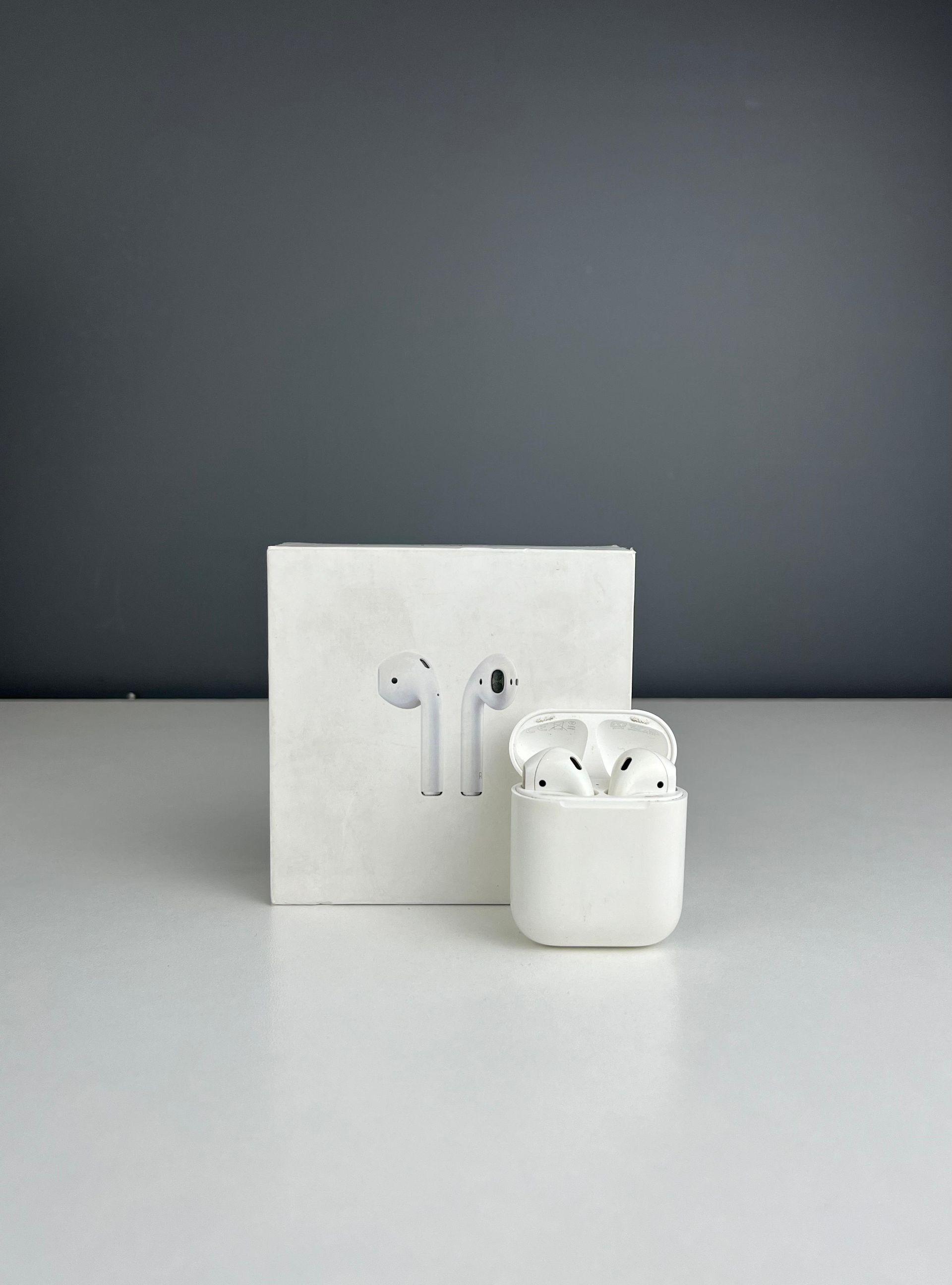 AirPods 2 series