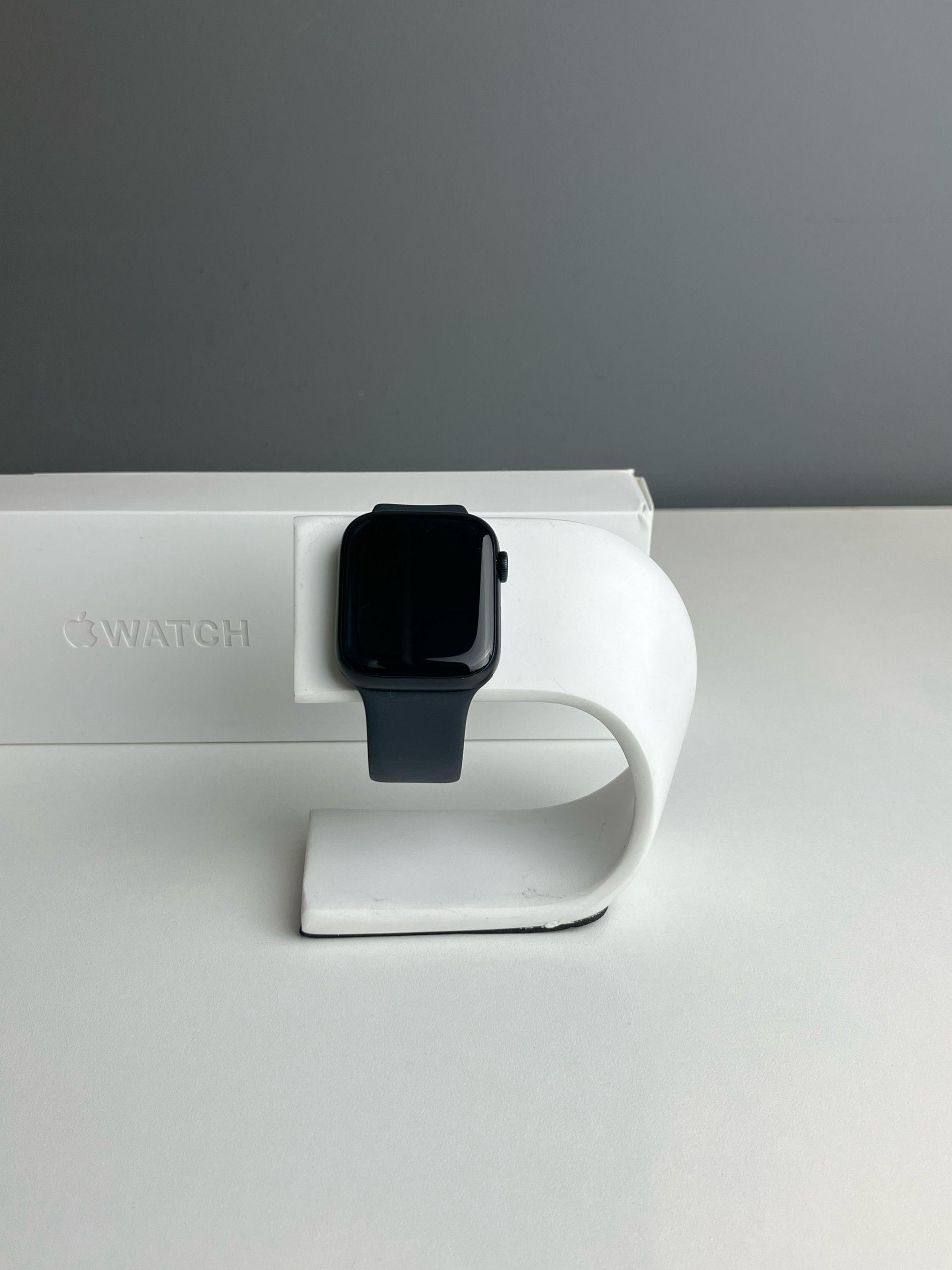 Apple Watch 8 series 45mm