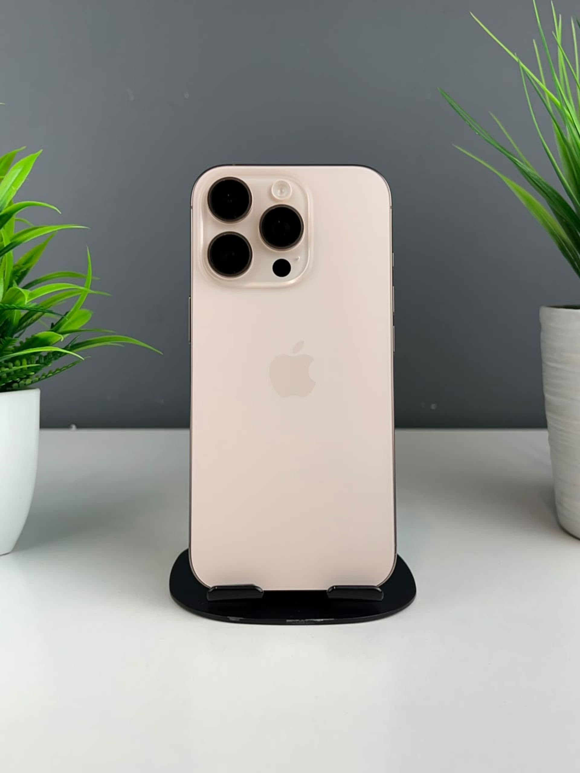 iPhone 16 Pro, 256 ГБ, Золотистый