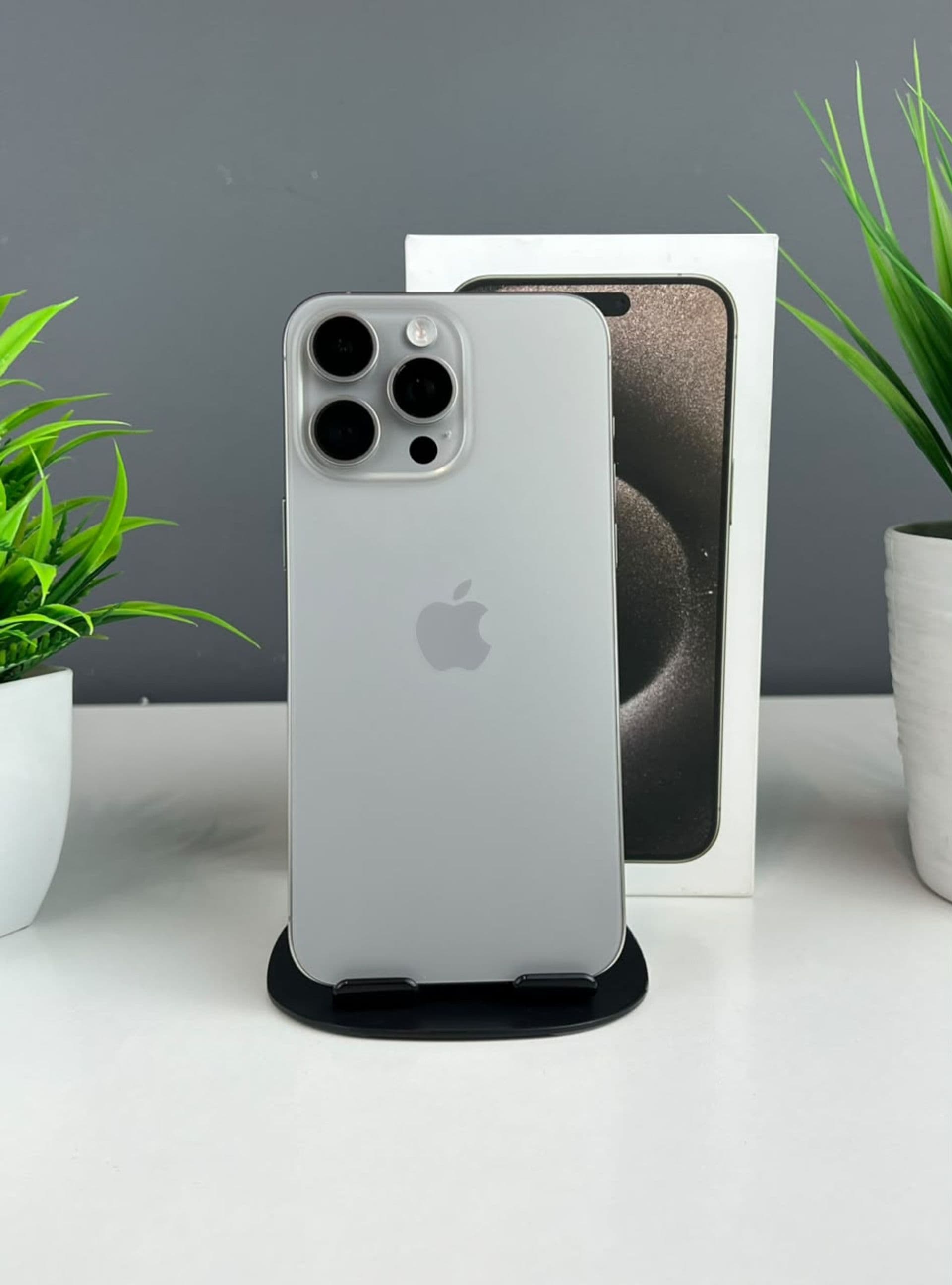 iPhone 15 Pro Max, 256 ГБ, Серый
