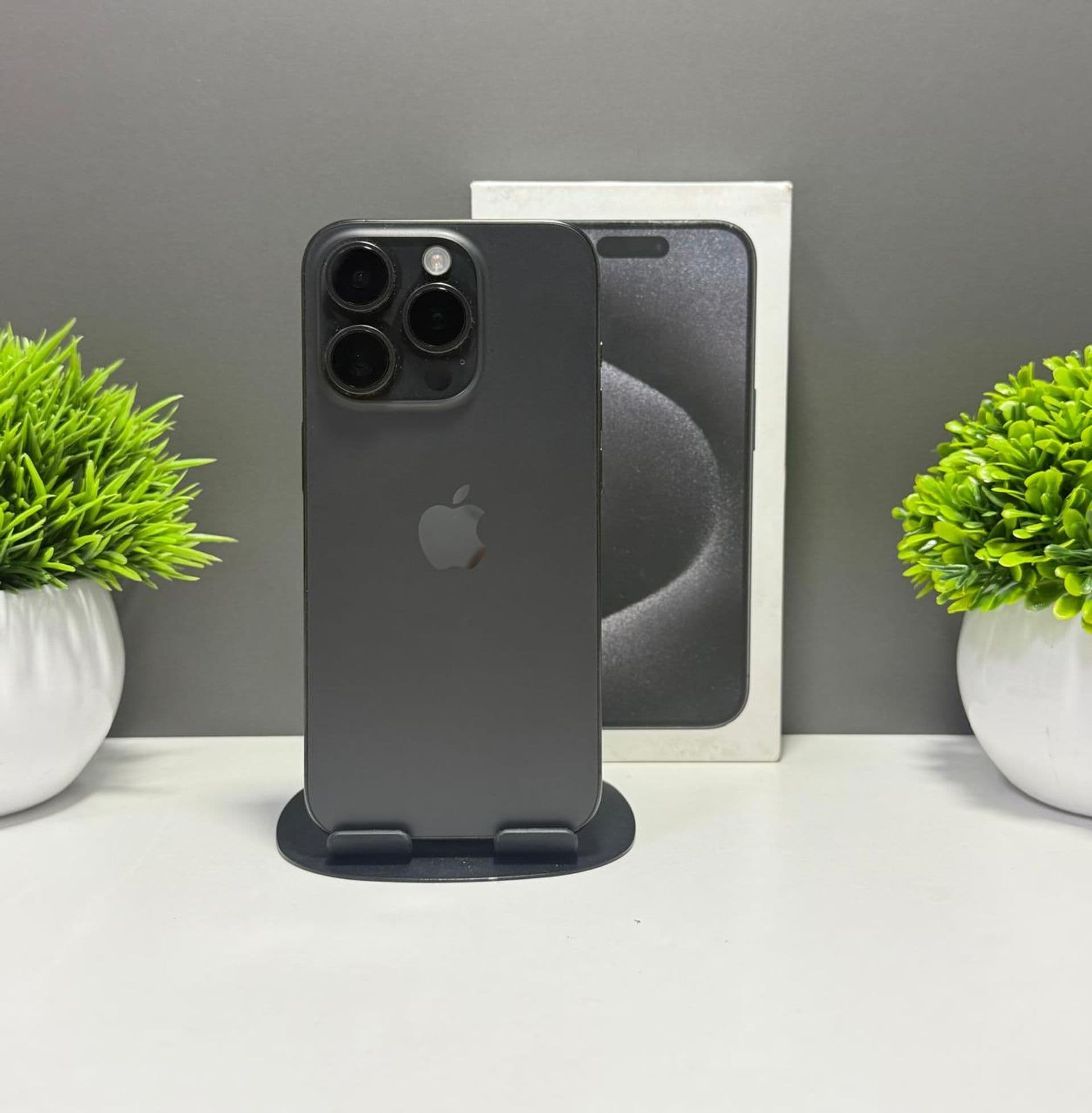 iPhone 15 Pro, 256 ГБ, Черный