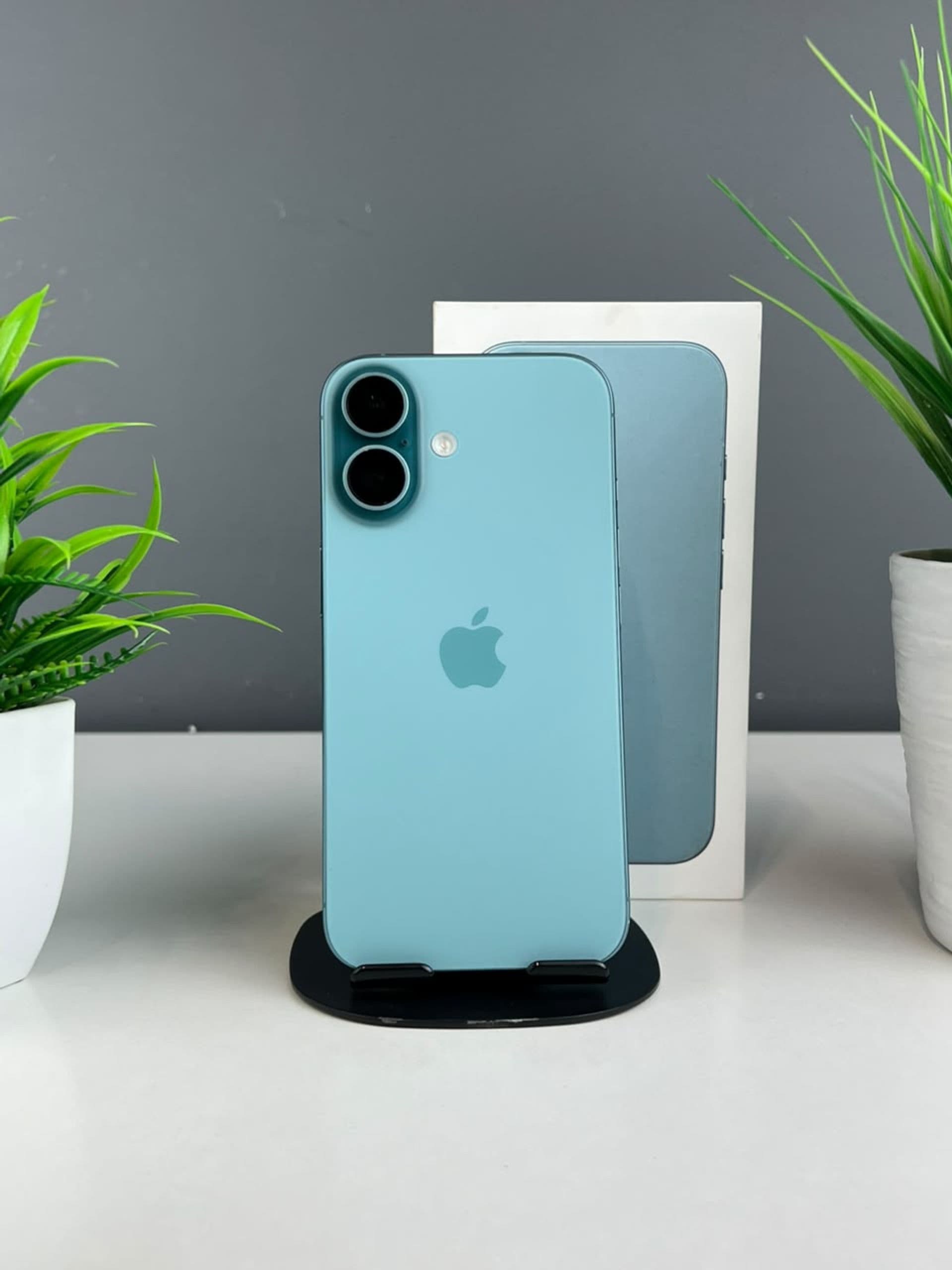 iPhone 16, 256 ГБ, Голубой