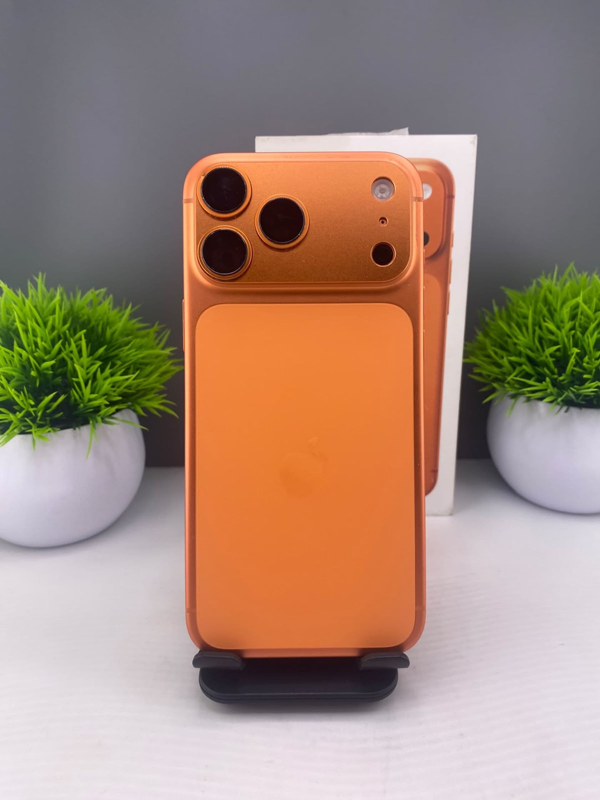 iPhone 17 Pro Max, 256 ГБ, Оранжевый