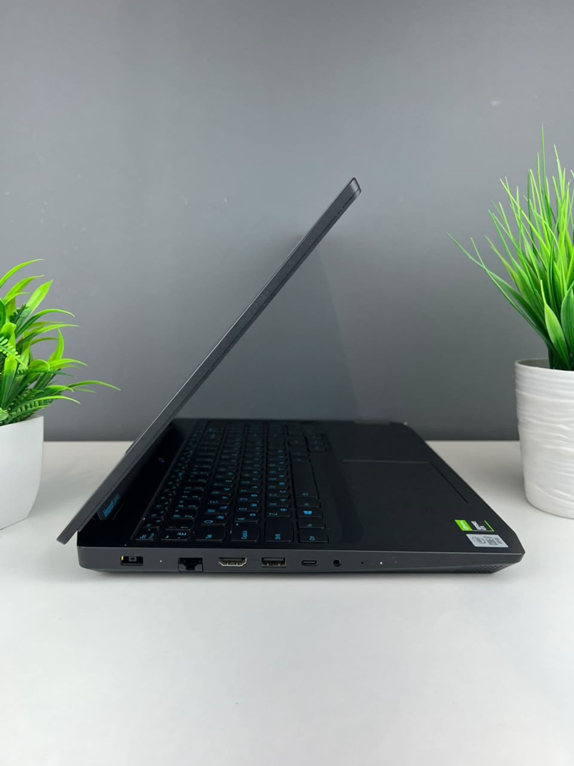 Lenovo Core i7, 12 ГБ / 250 ГБ, 15.4″, Қара — фото 4