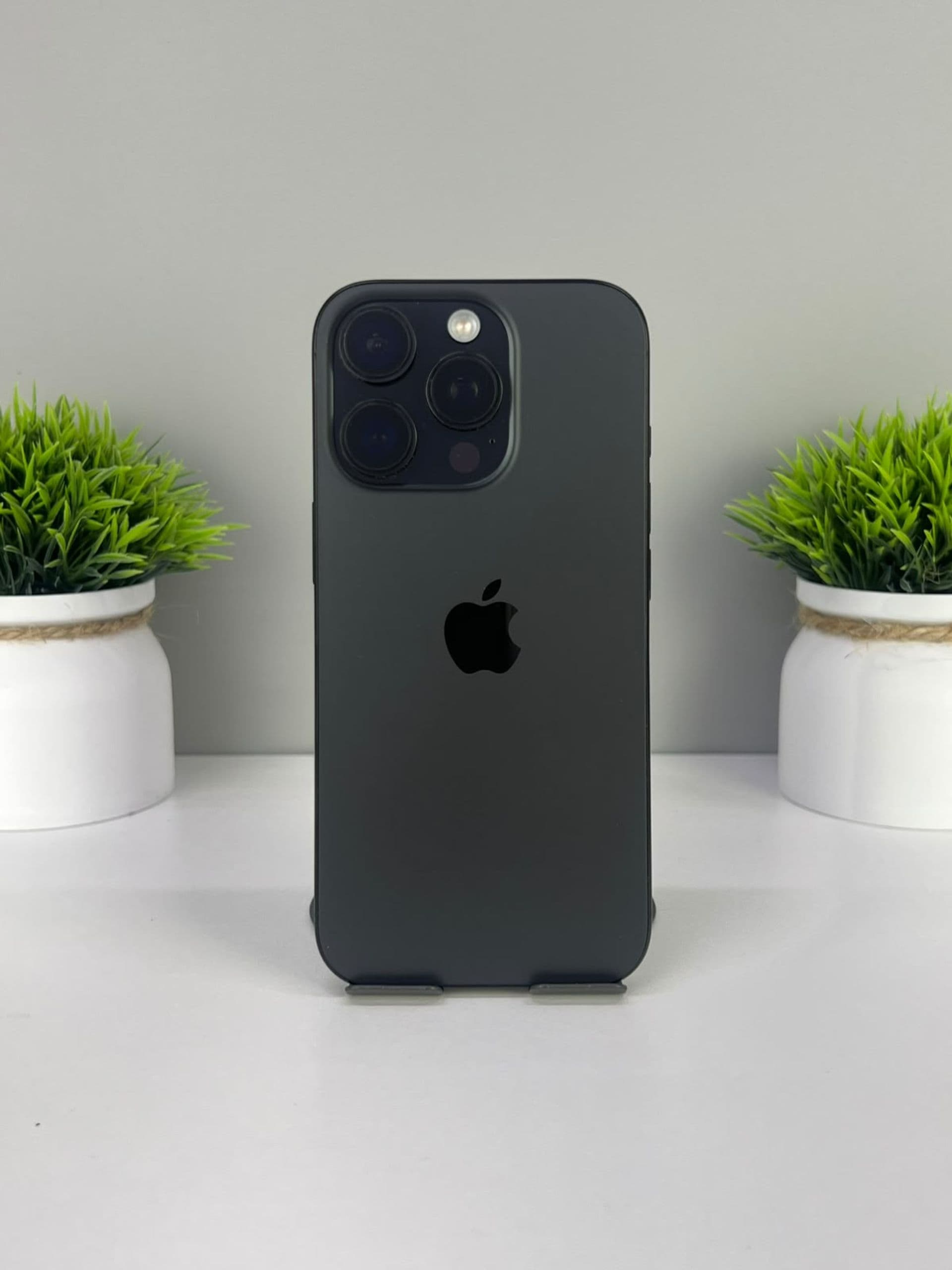 iPhone 16 Pro, 256 ГБ, Черный