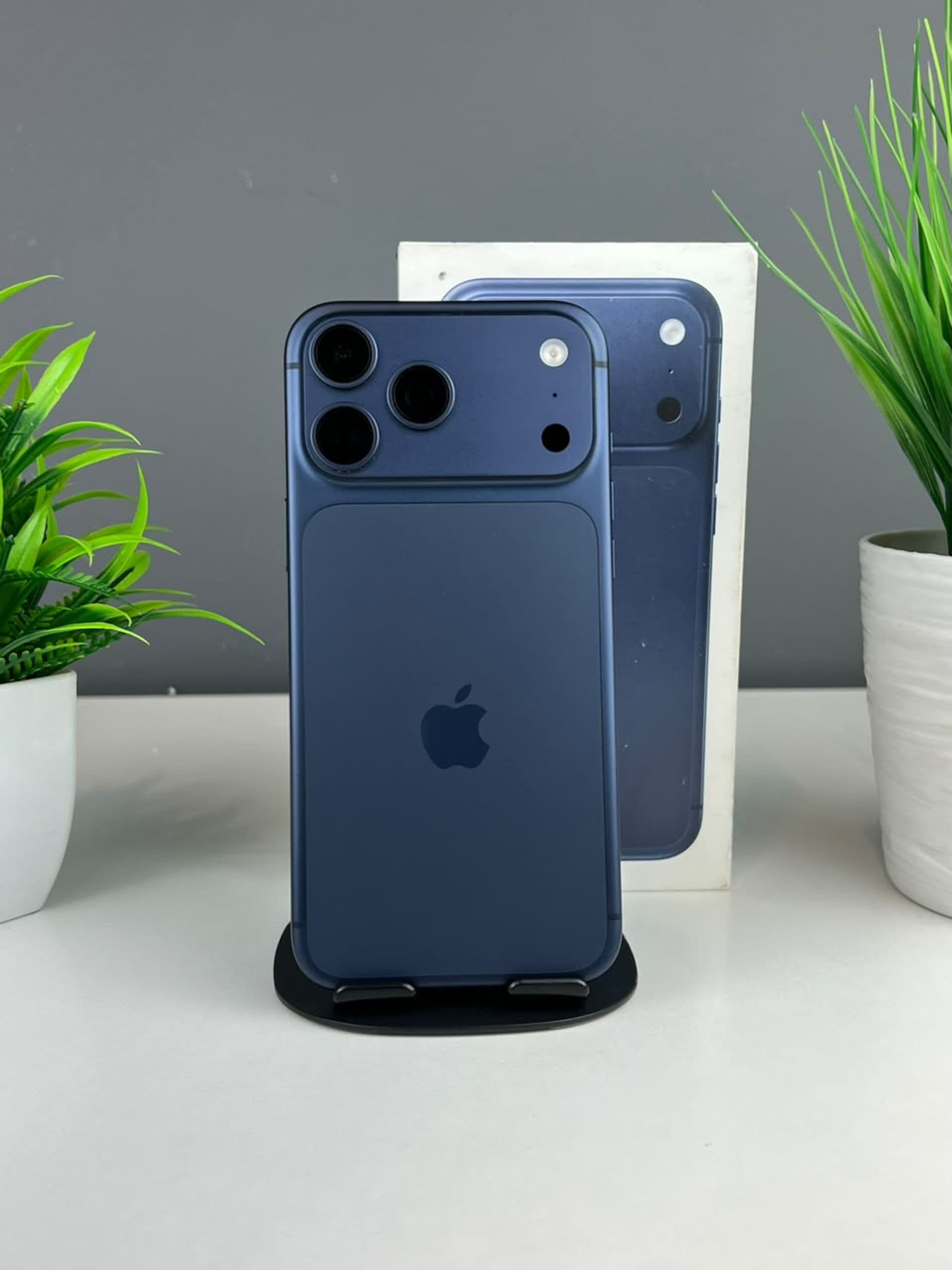 iPhone 17 Pro Max, 256 ГБ, Синий