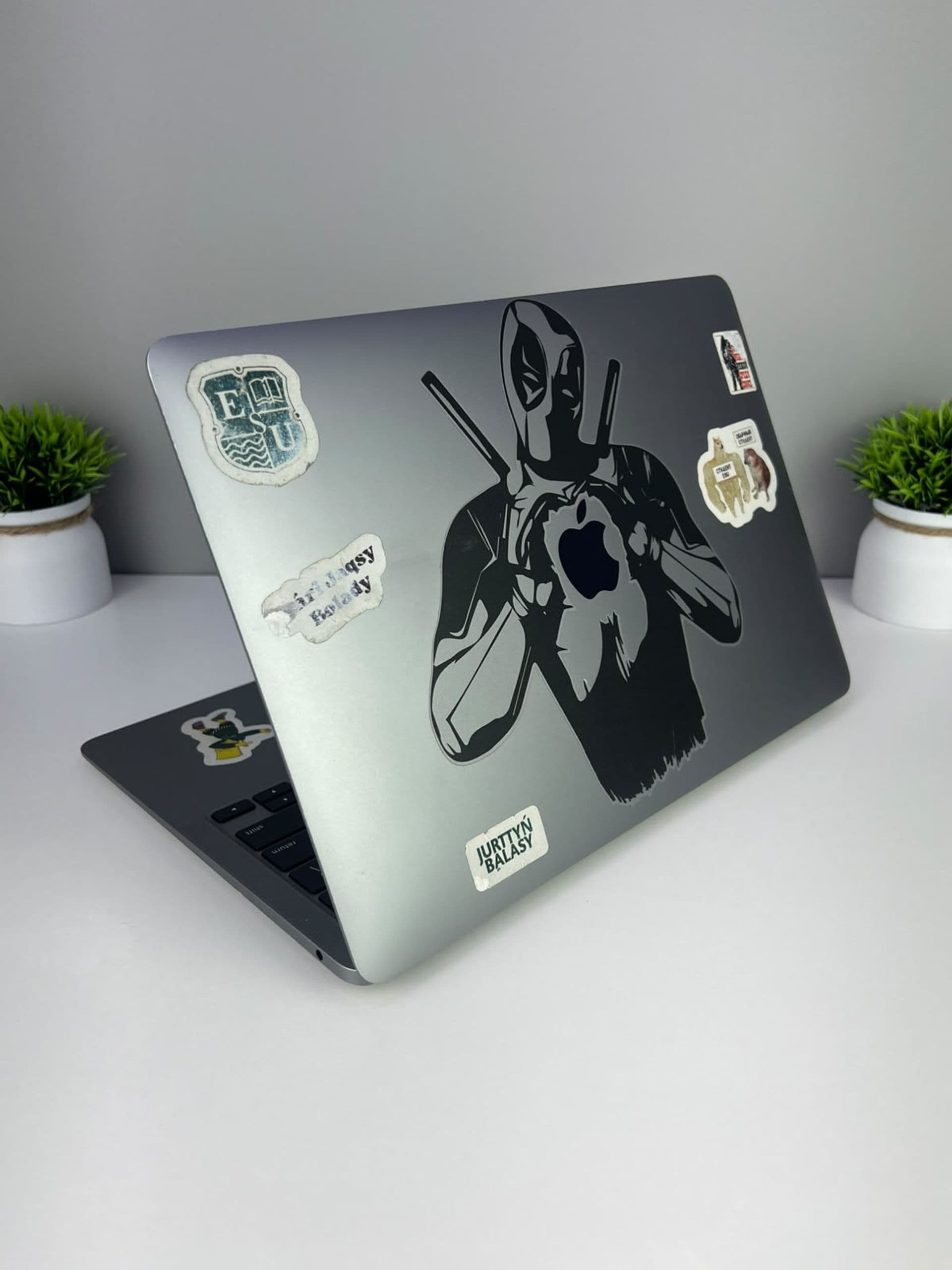MacBook Air, 8 ГБ / 256 ГБ, 13.3″, Серый