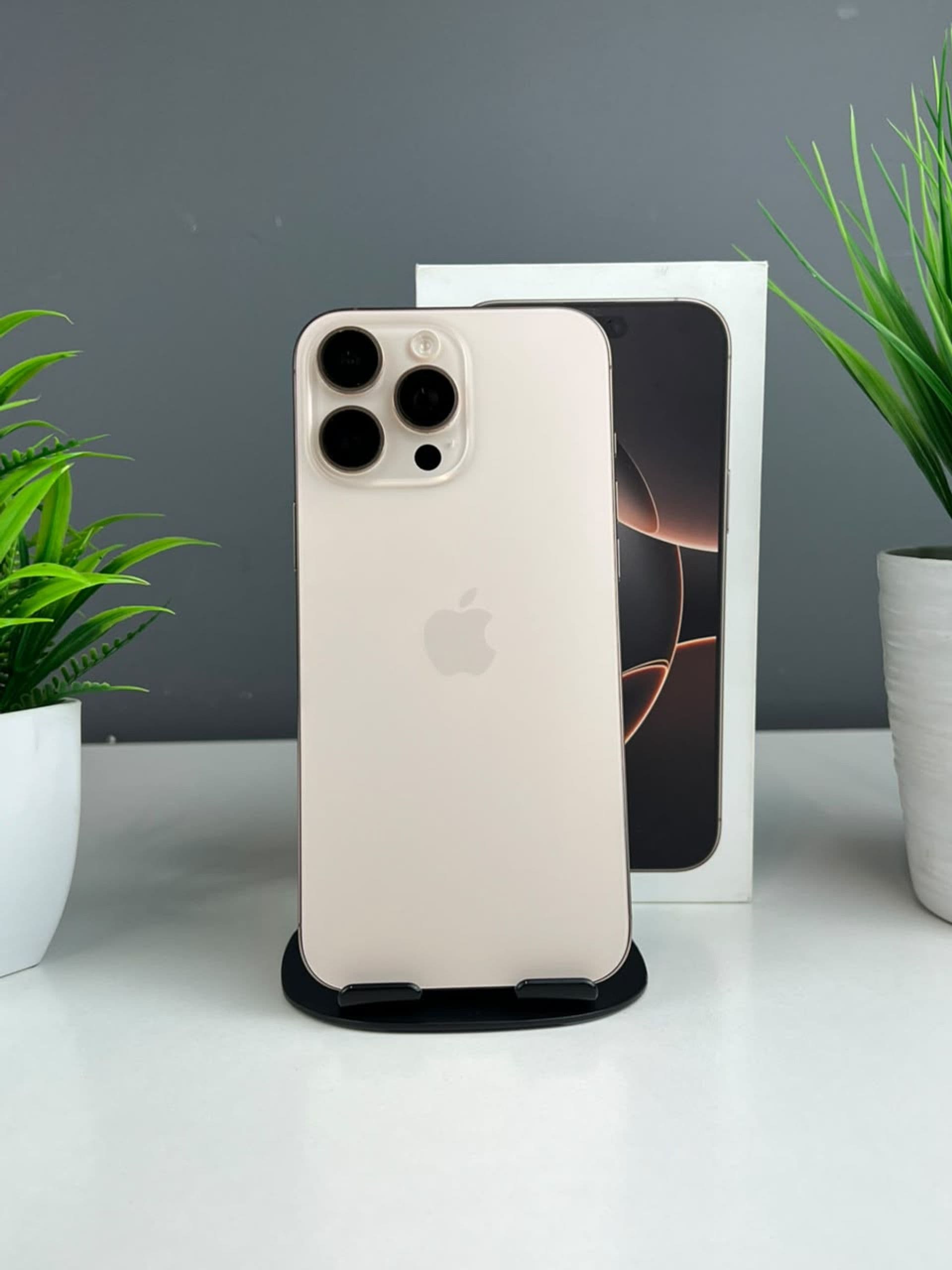 iPhone 16 Pro Max, 256 ГБ, Золотистый