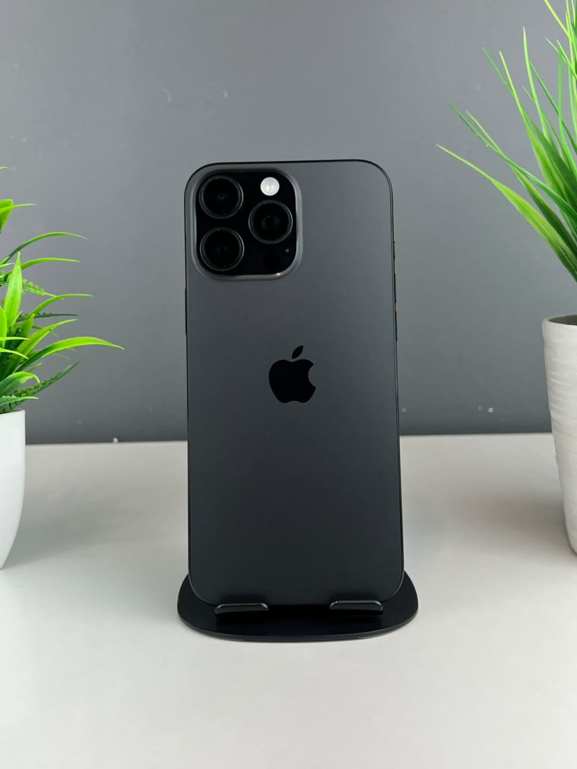 iPhone 16 Pro Max, 256 ГБ, Черный