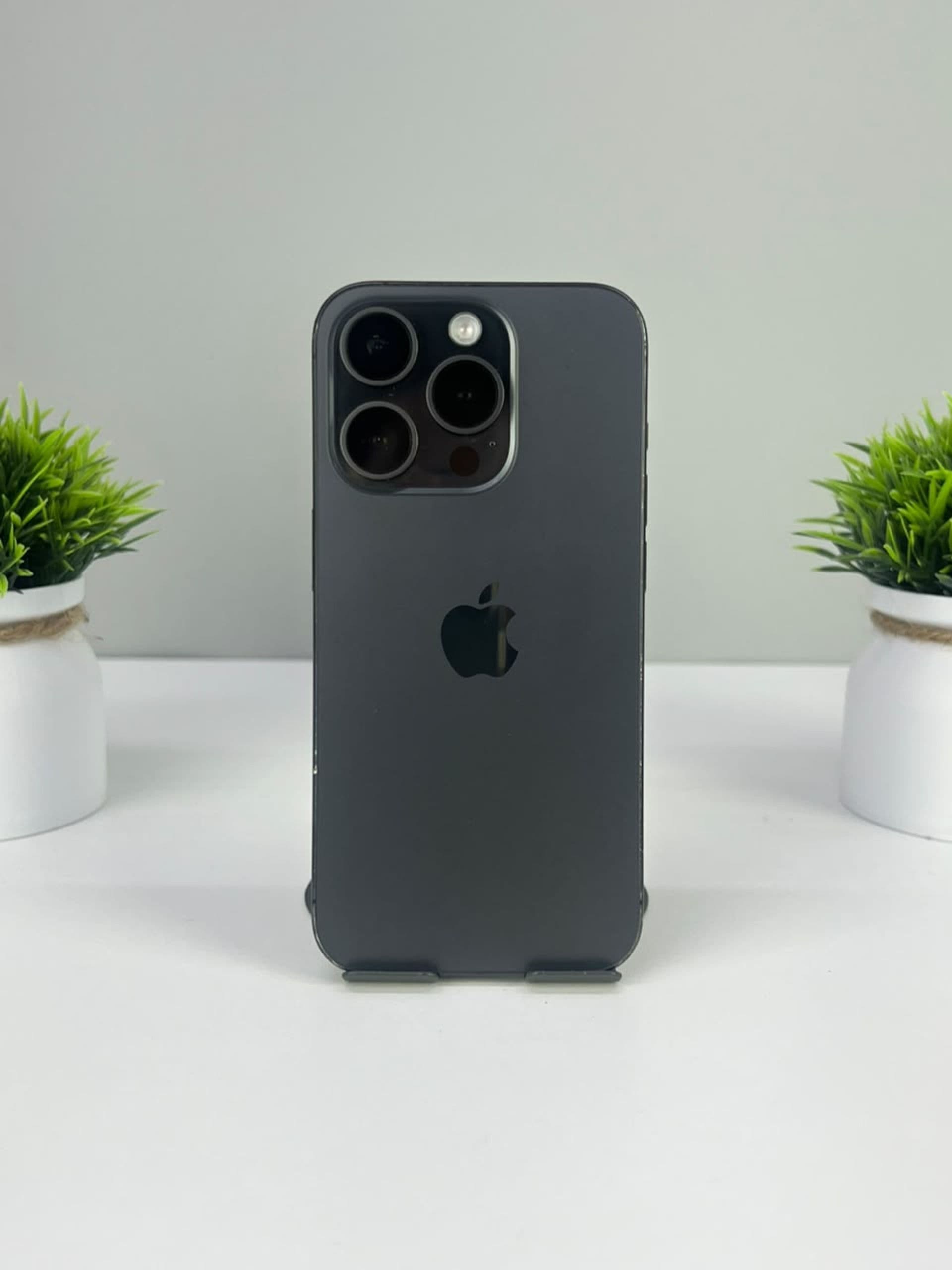 iPhone 15 Pro, 1 ТБ, Черный