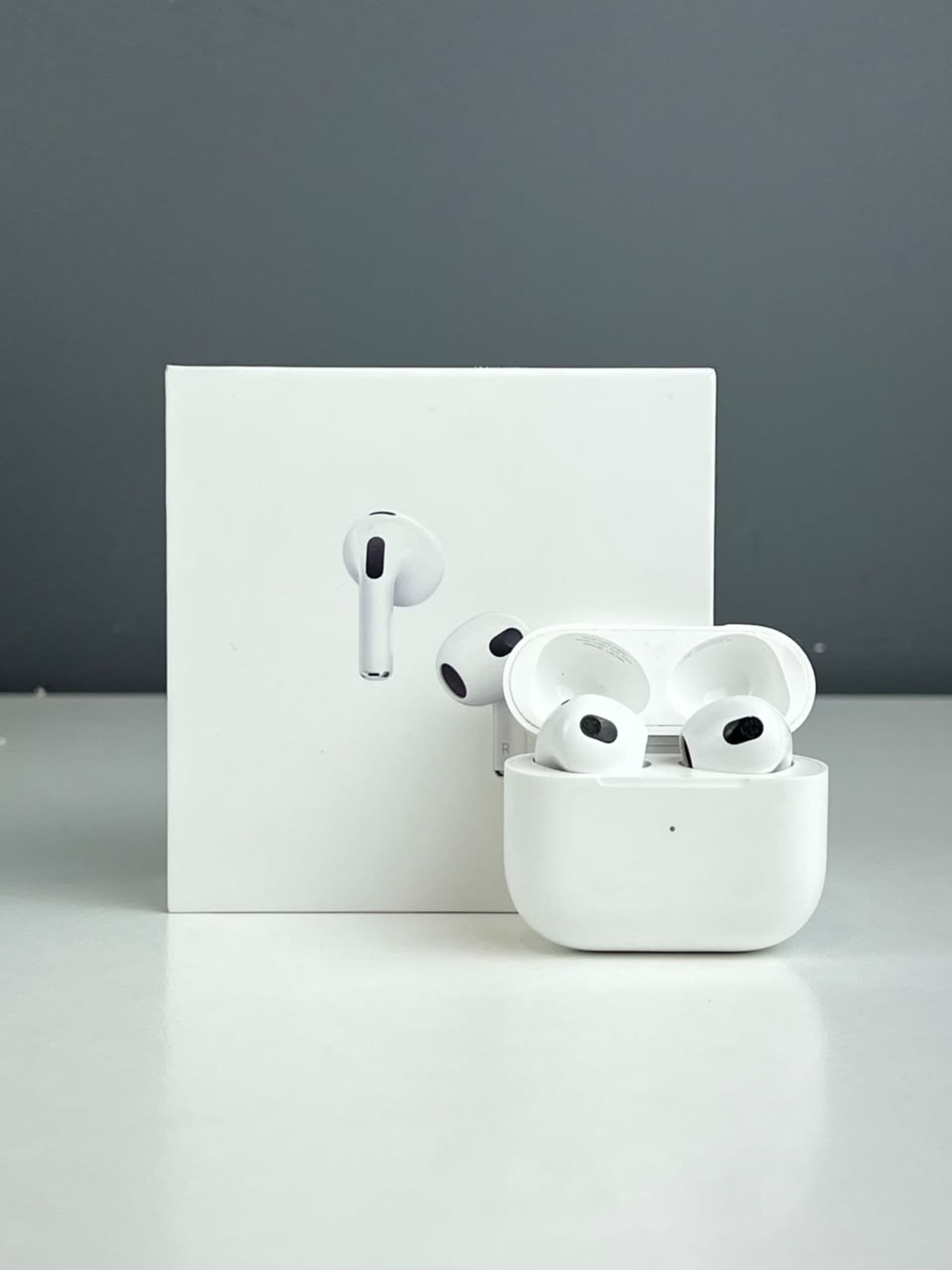 AirPods 3 series