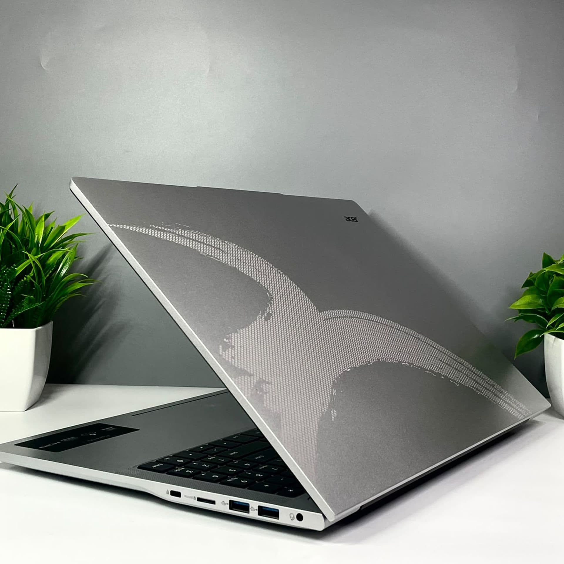 Acer Core i5, 8 ГБ / 512 ГБ, 16″, Серебристый