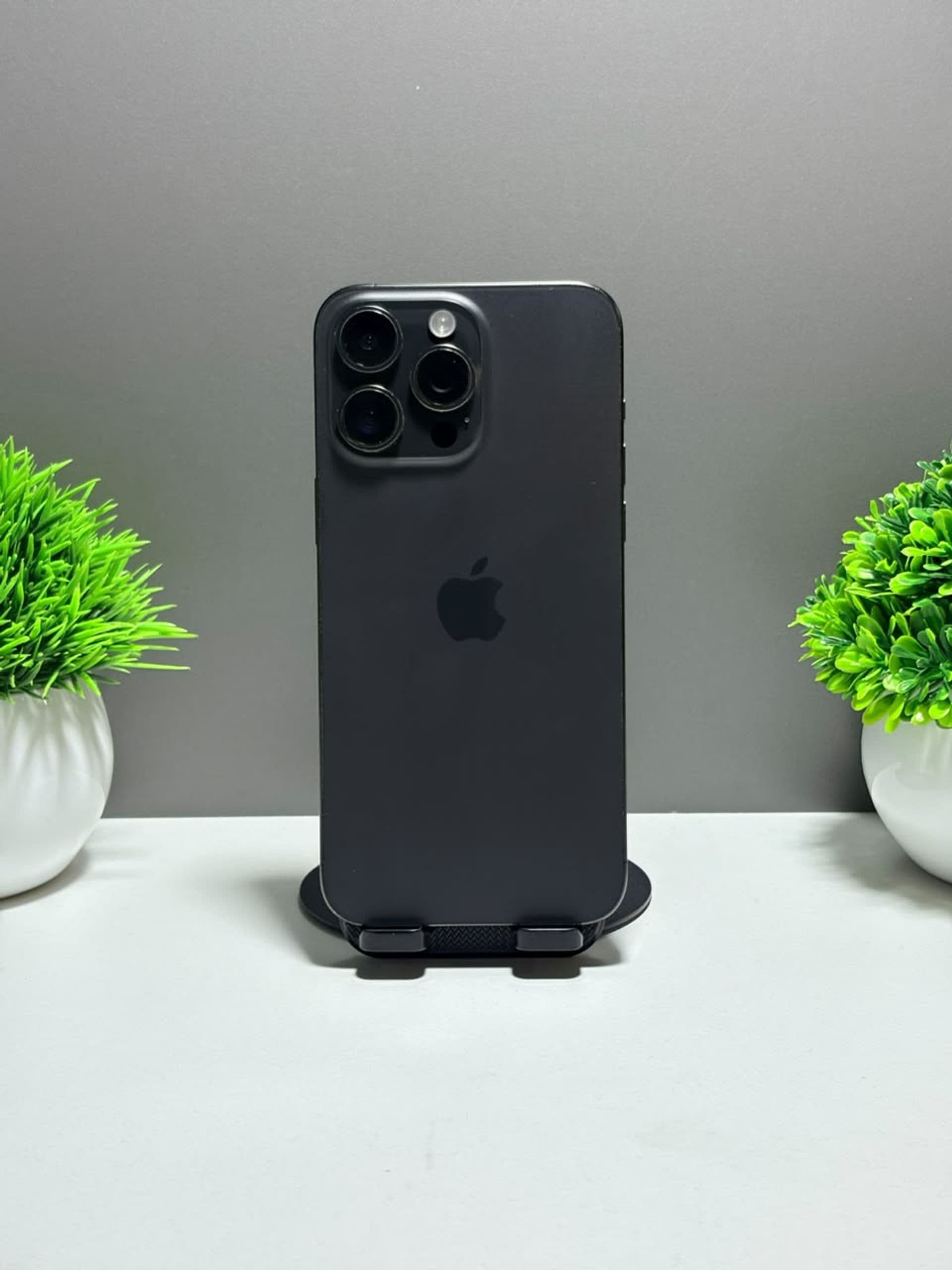 iPhone 15 Pro Max, 256 ГБ, Черный