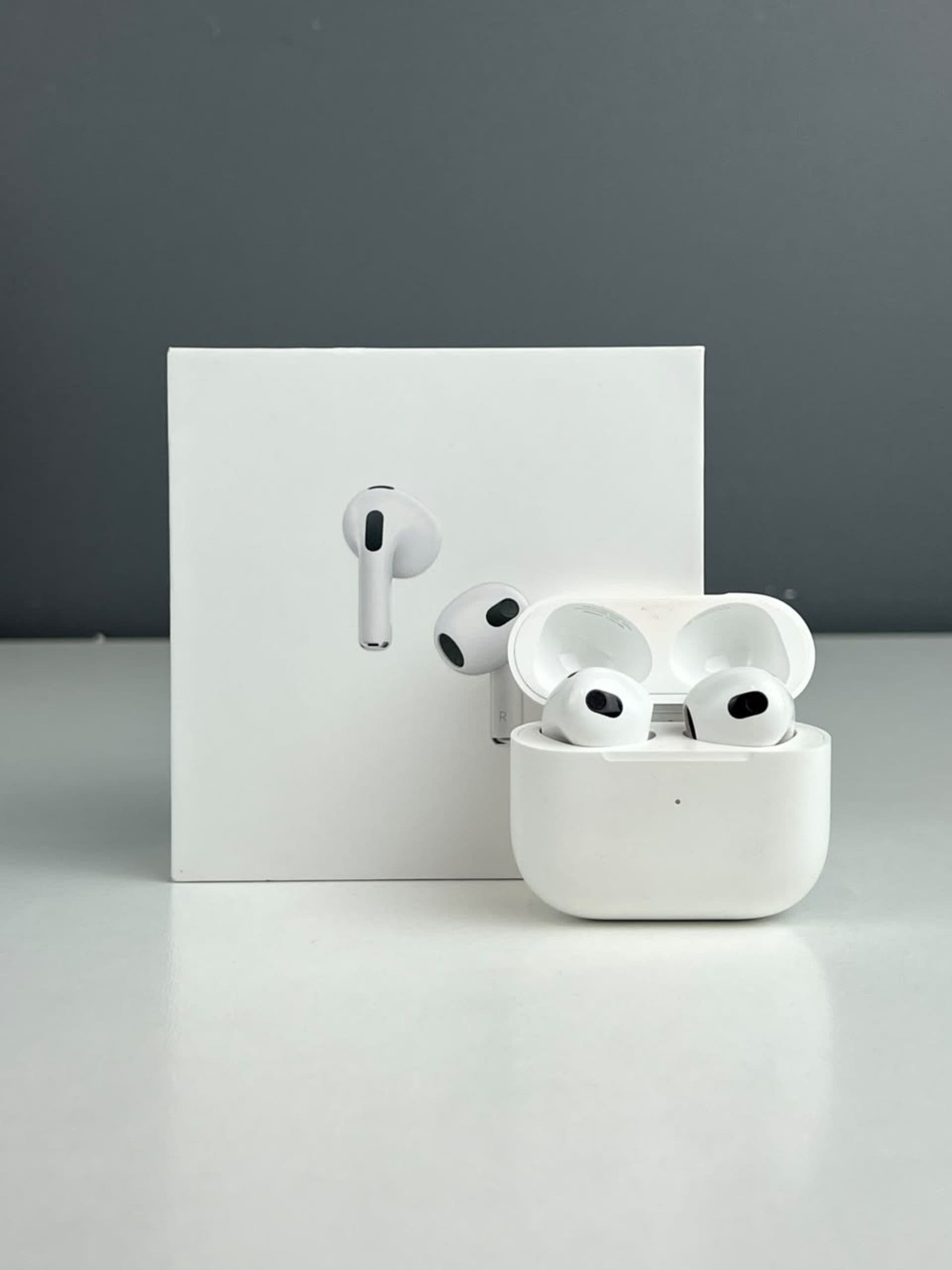 AirPods 3 series