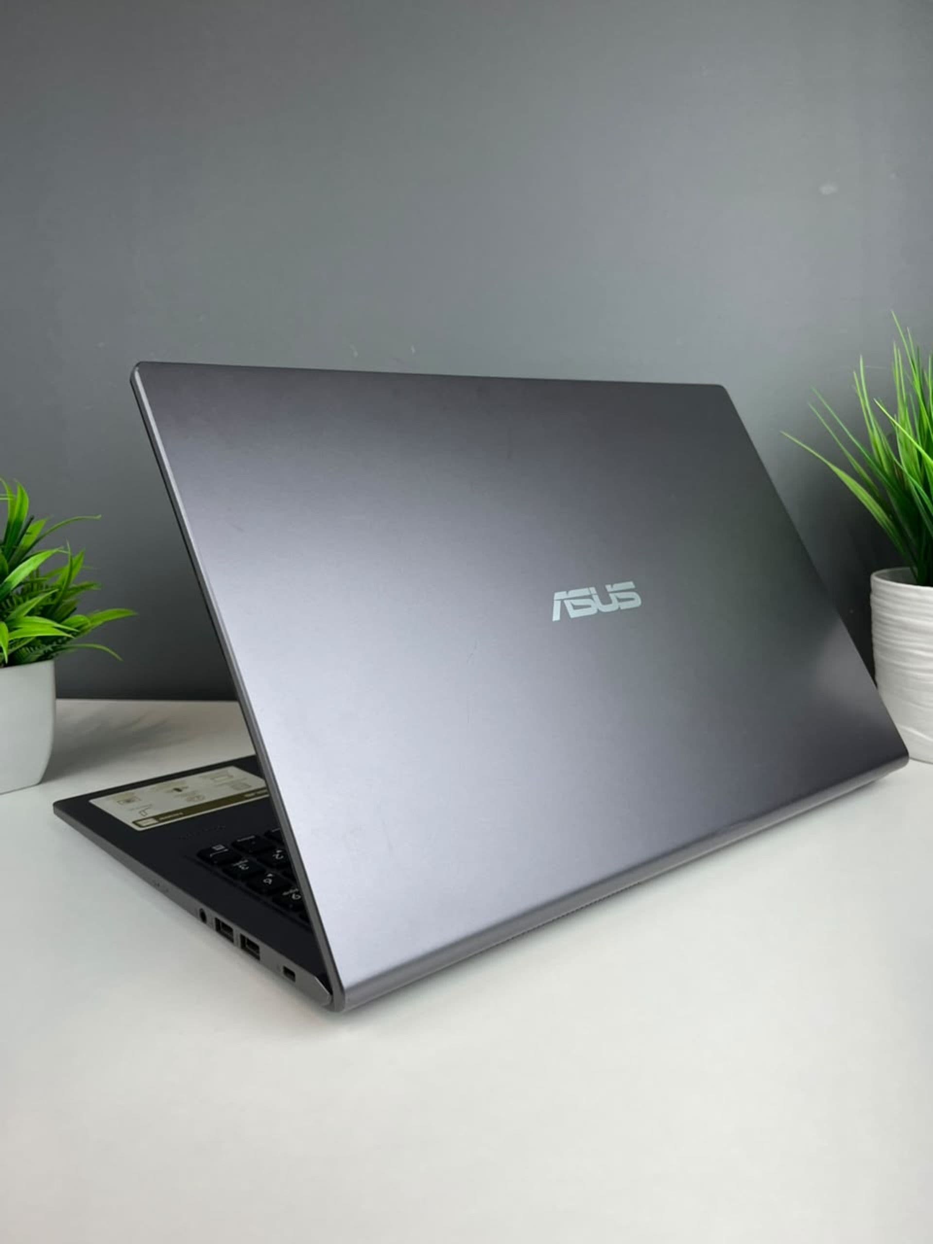 ASUS Core i3, 8 ГБ / 256 ГБ, 15.4″, Серый