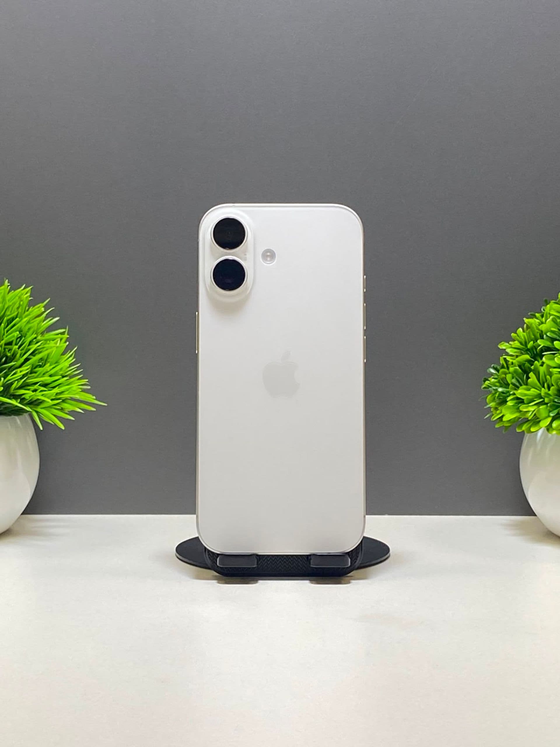 iPhone 17, 256 ГБ, Белый