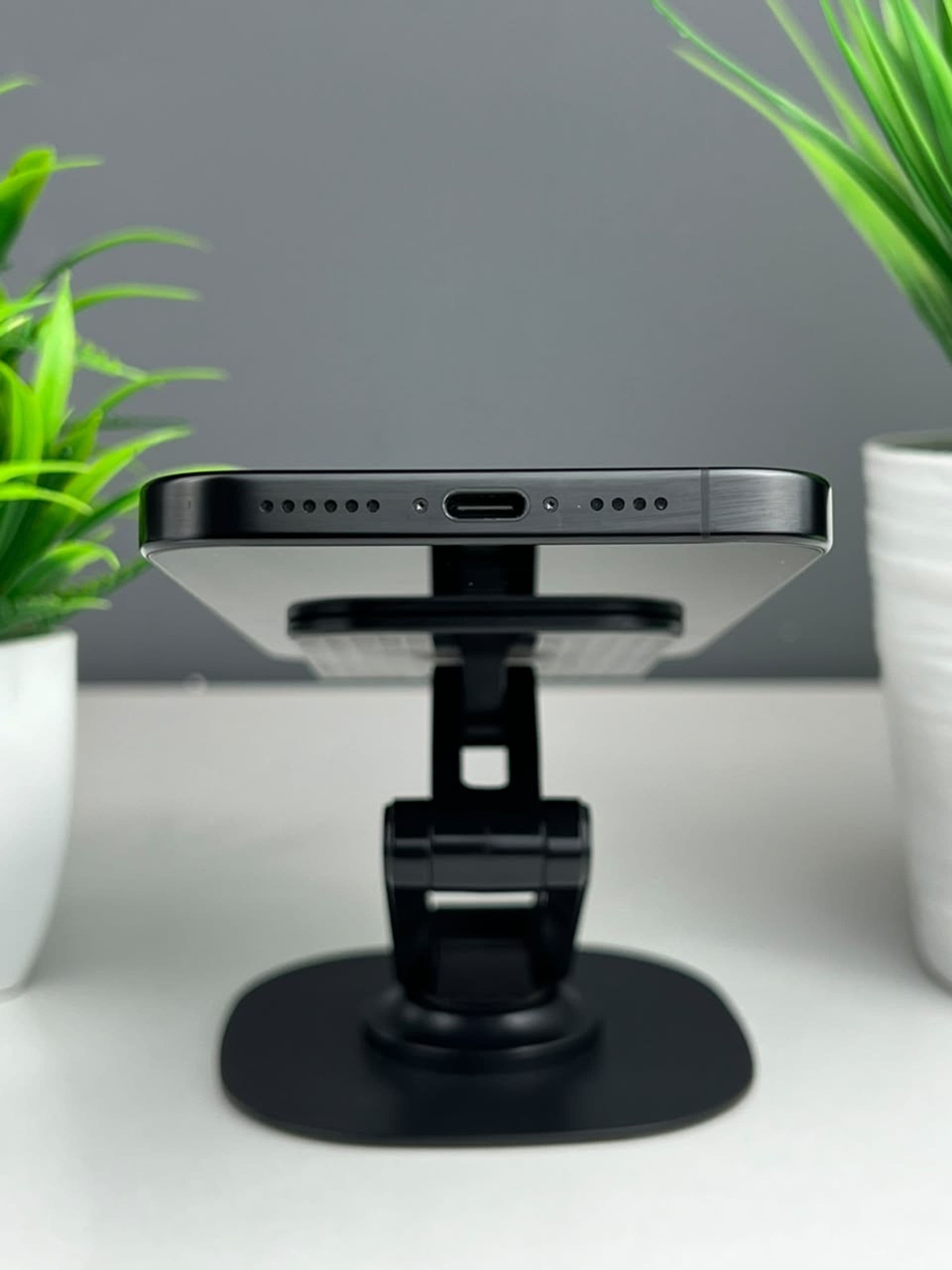iPhone 16 Pro Max, 256 ГБ, Черный — фото 4