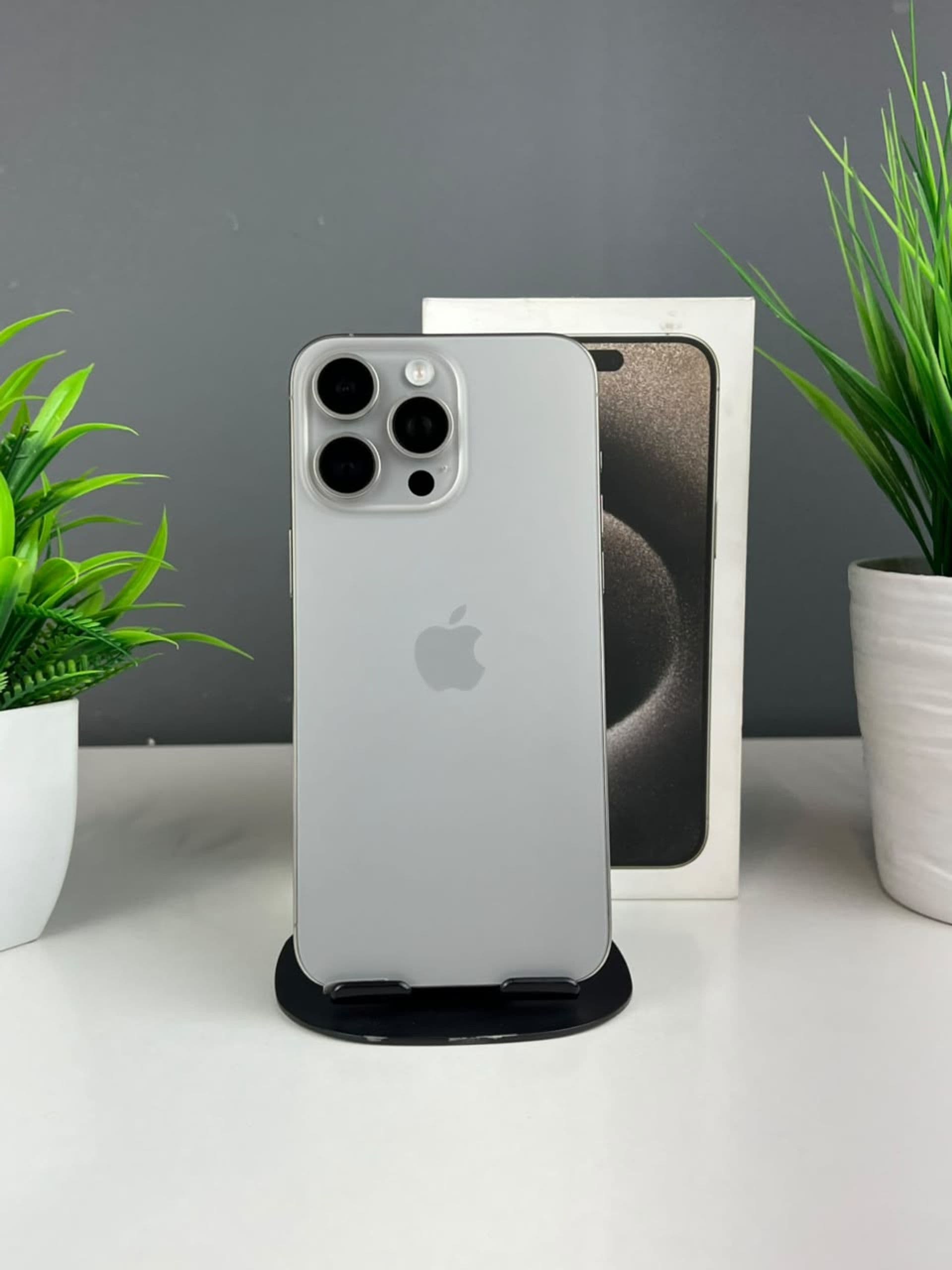 iPhone 15 Pro Max, 256 ГБ, Серый
