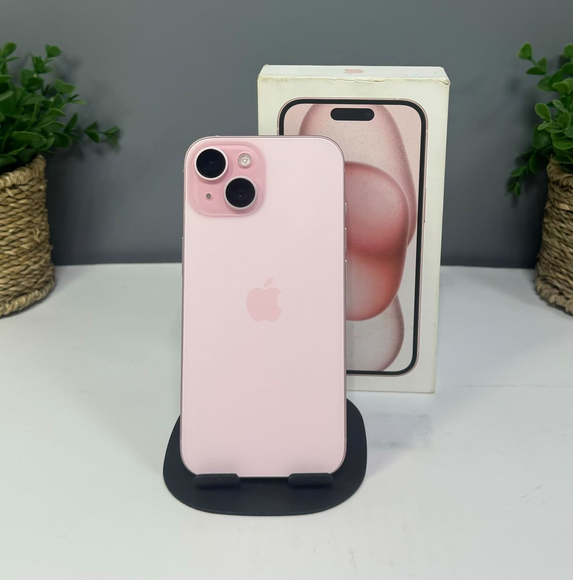 iPhone 15, 128 ГБ, Розовый