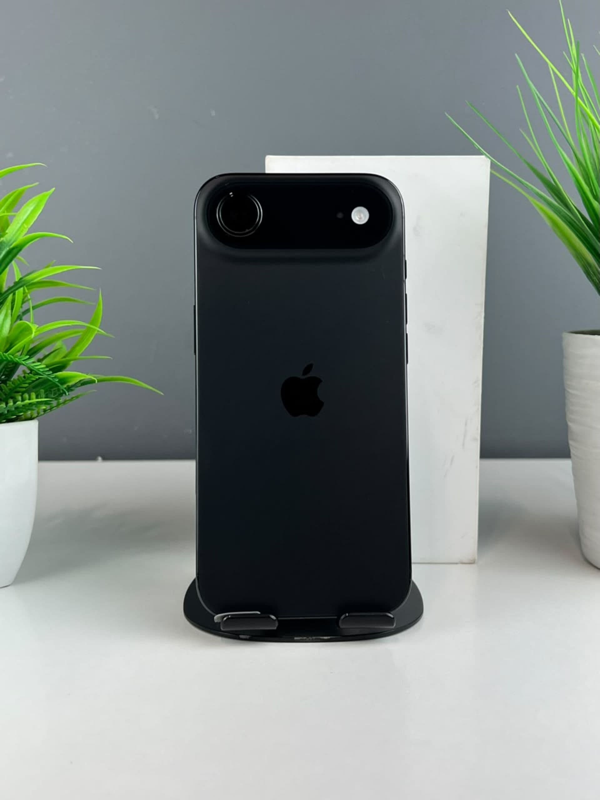 iPhone Air, 256 ГБ, Серый