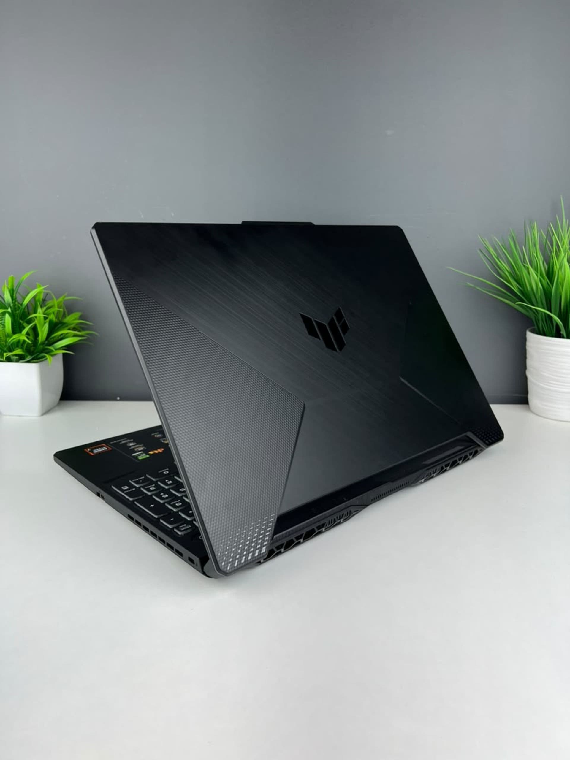 ASUS Ryzen 7, 8 ГБ / 512 ГБ, 15.4″, Қара