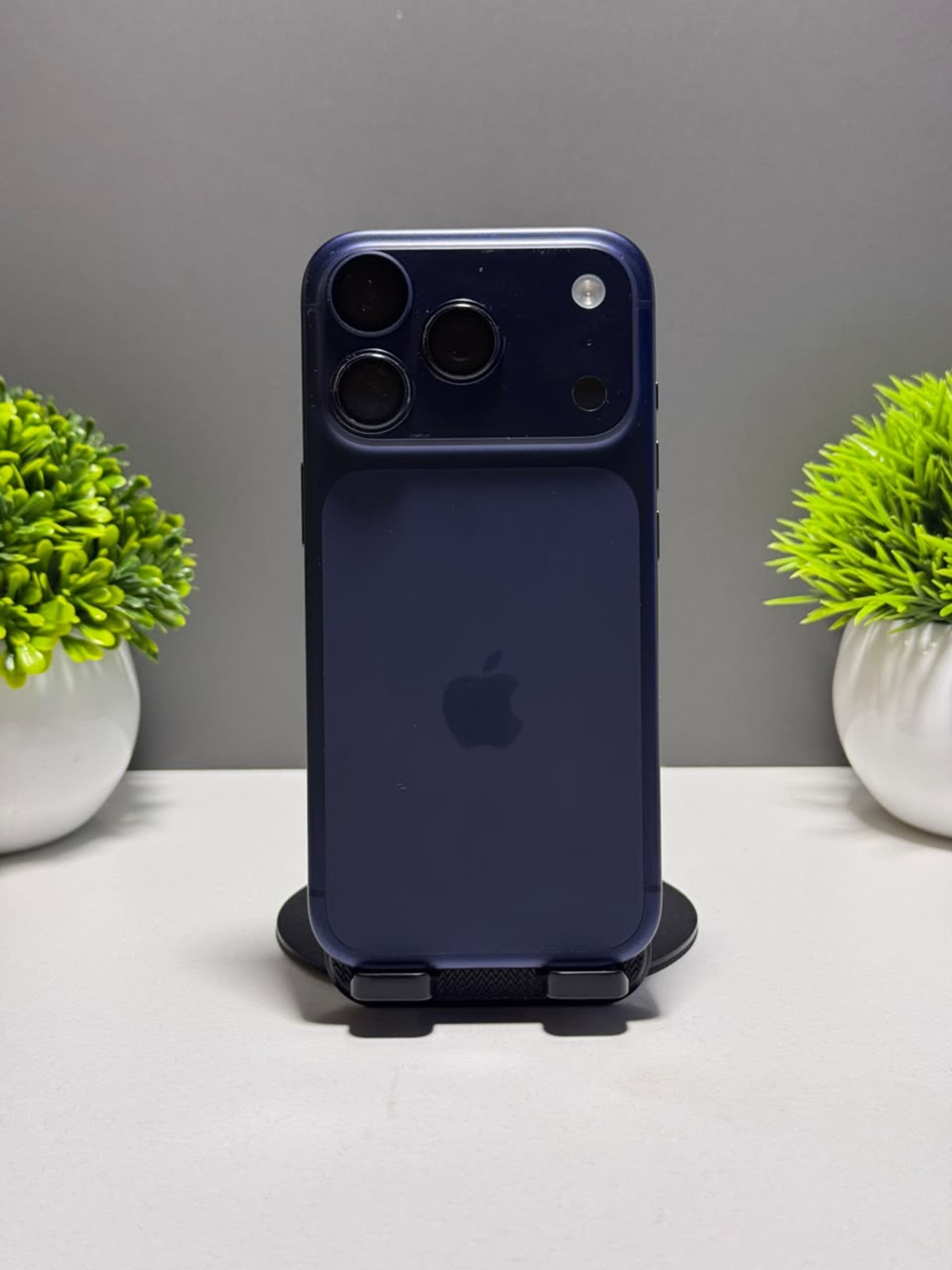 iPhone 17 Pro, 512 ГБ, Синий