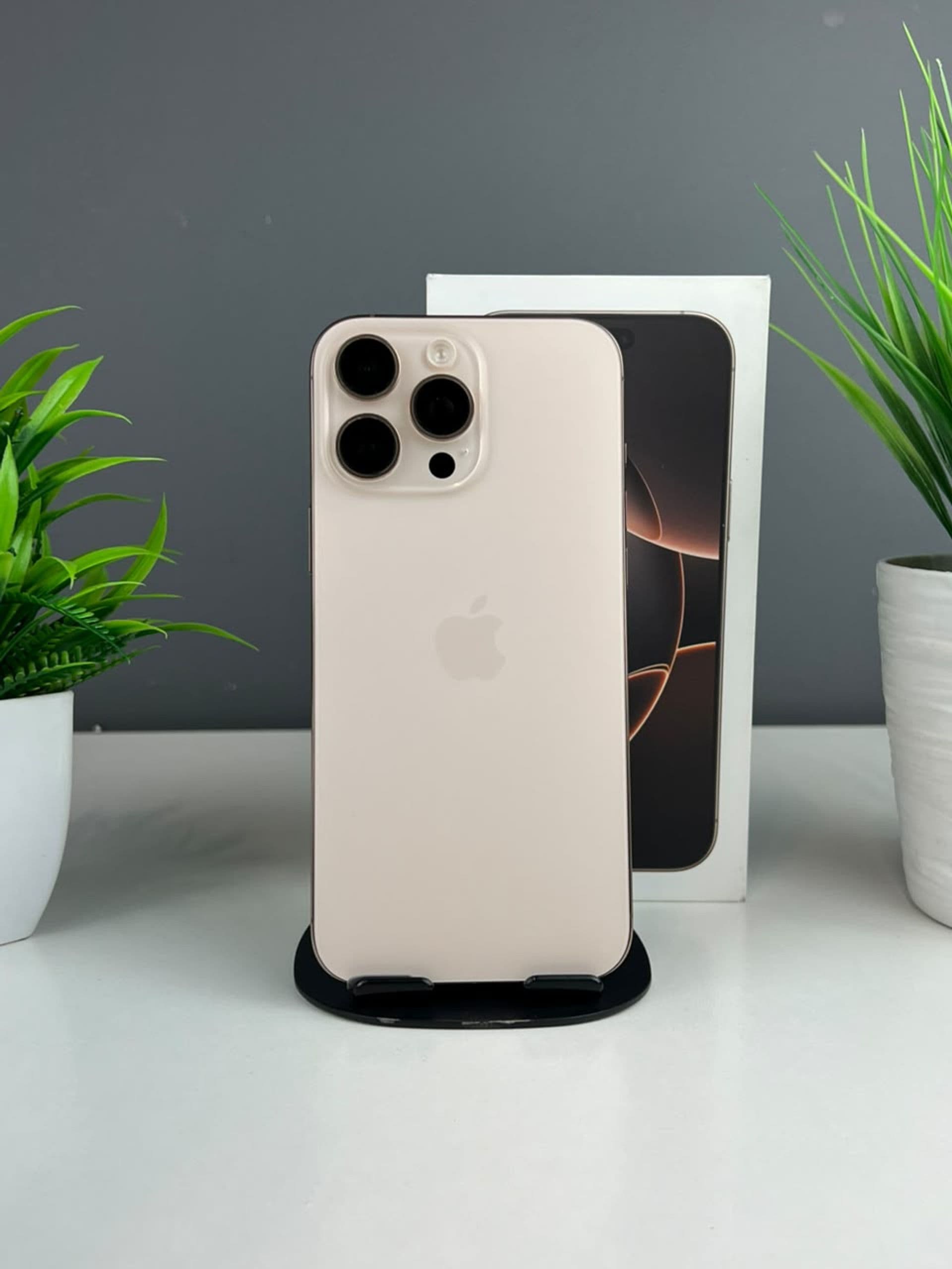iPhone 16 Pro Max, 256 ГБ, Серый