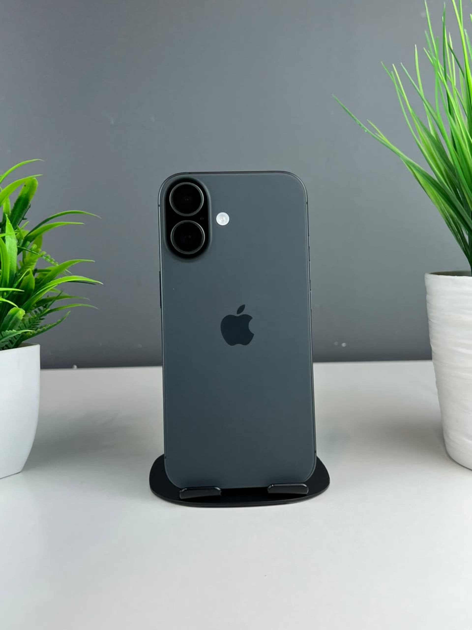 iPhone 17, 256 ГБ, Серый