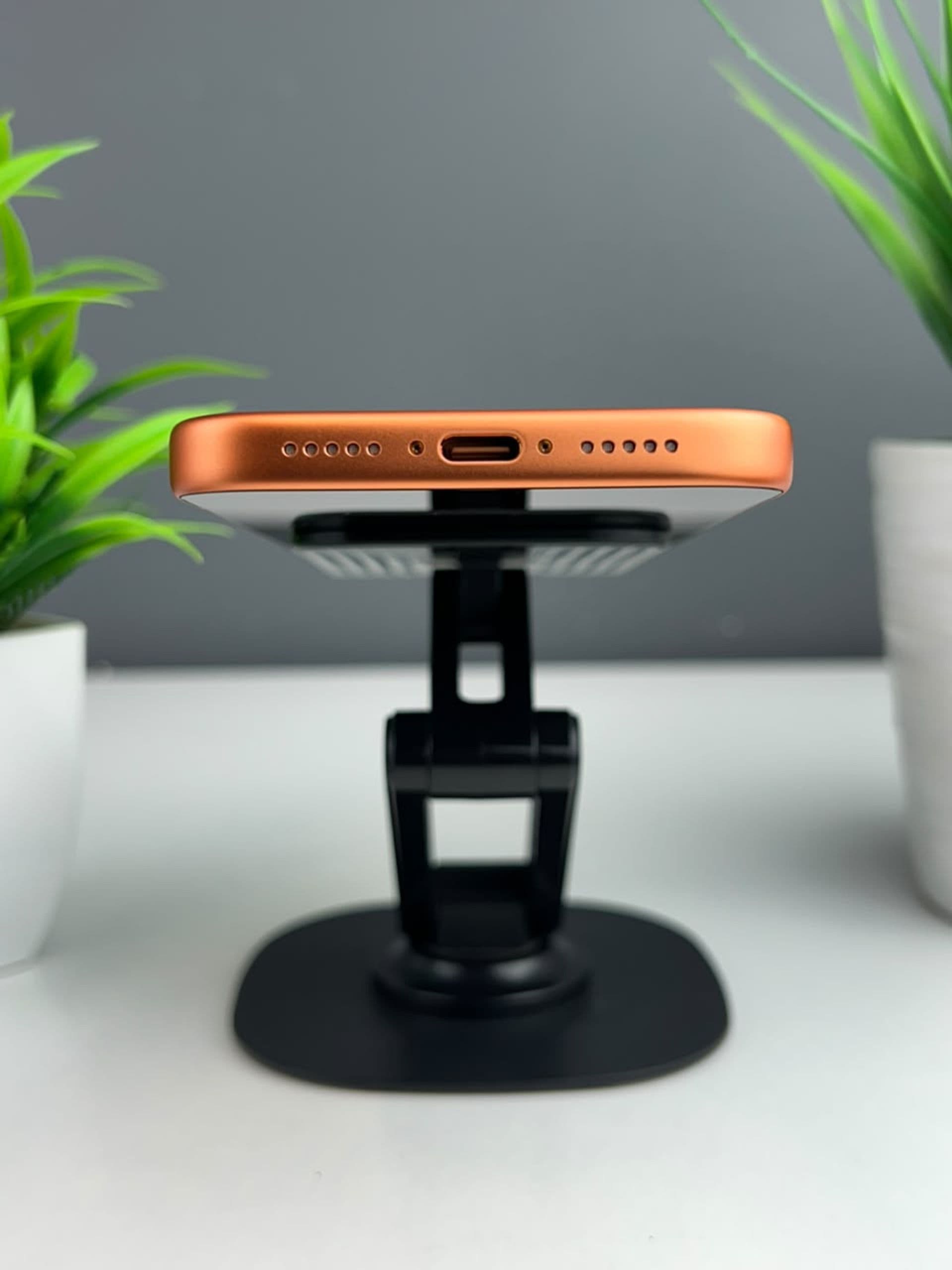 iPhone 17 Pro, 256 ГБ, Қызғылт сары — фото 4