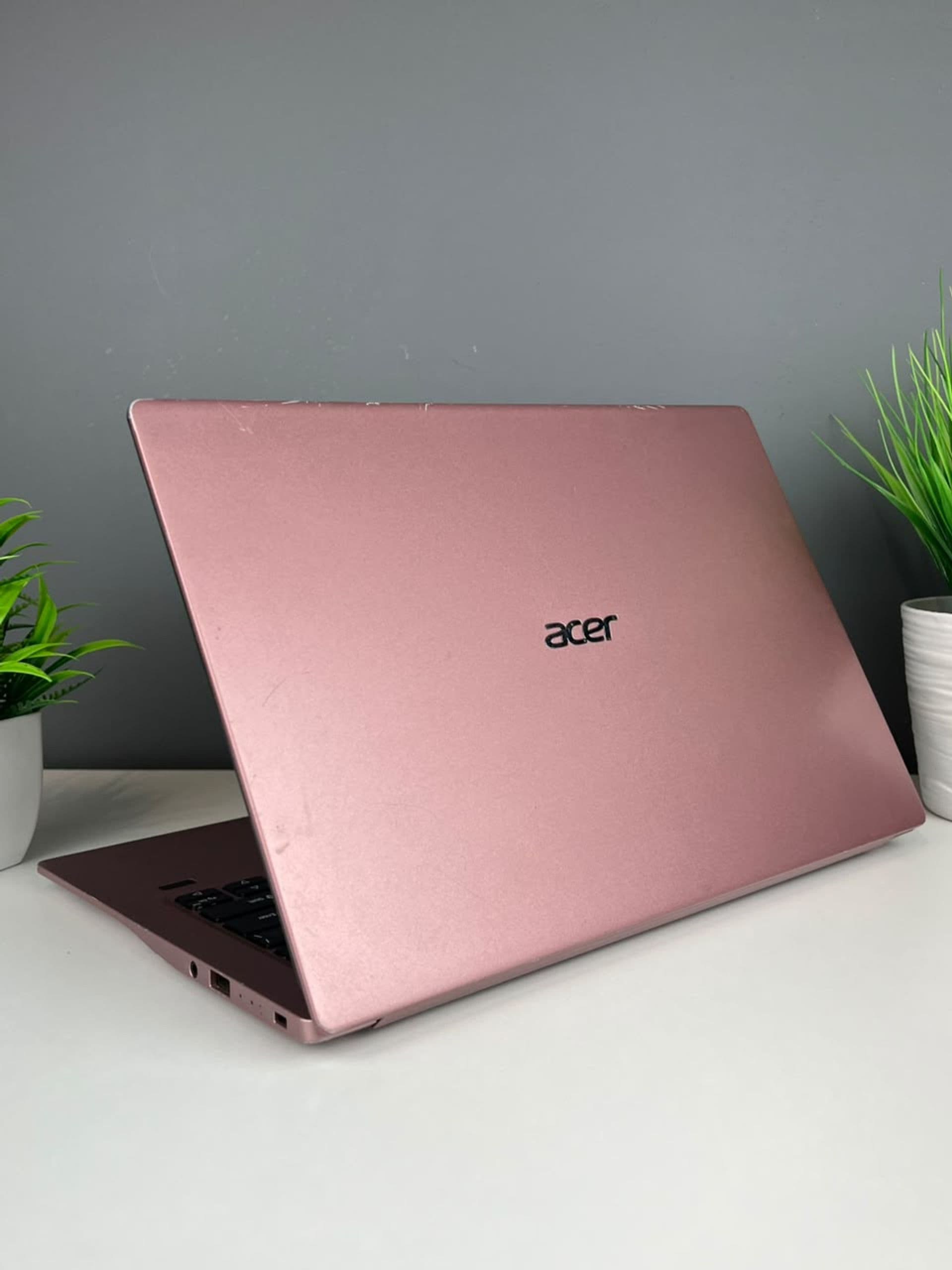 Acer Core i3, 8 ГБ / 240 ГБ, 13″, Розовый
