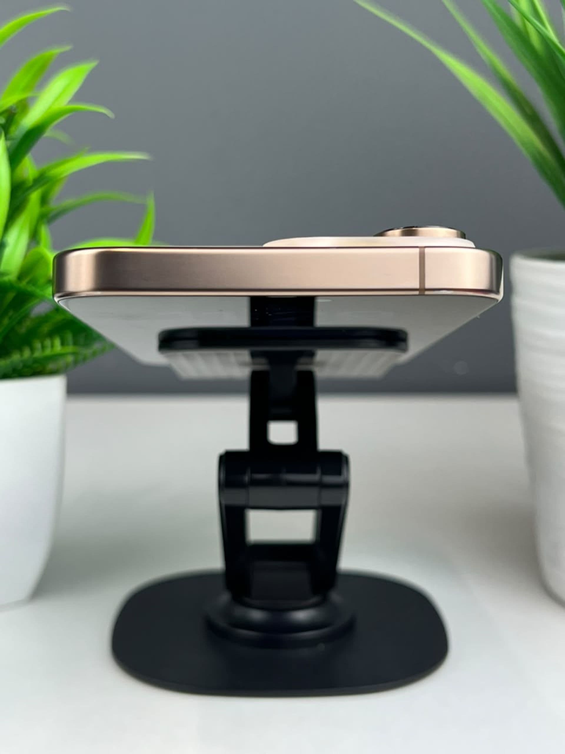 iPhone 16 Pro Max, 256 ГБ, Серый — фото 6