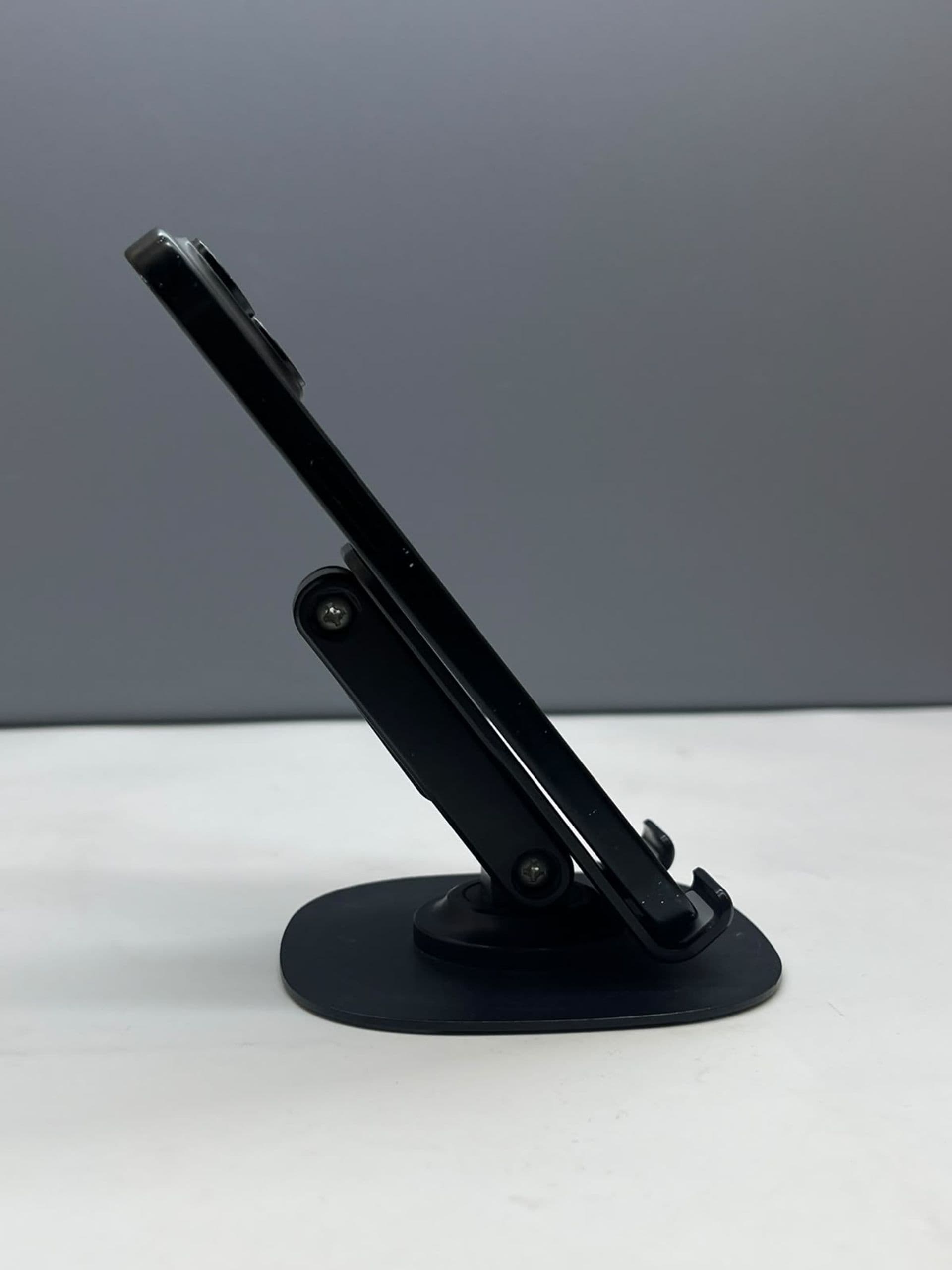 iPhone 15, 256 ГБ, Черный — фото 4