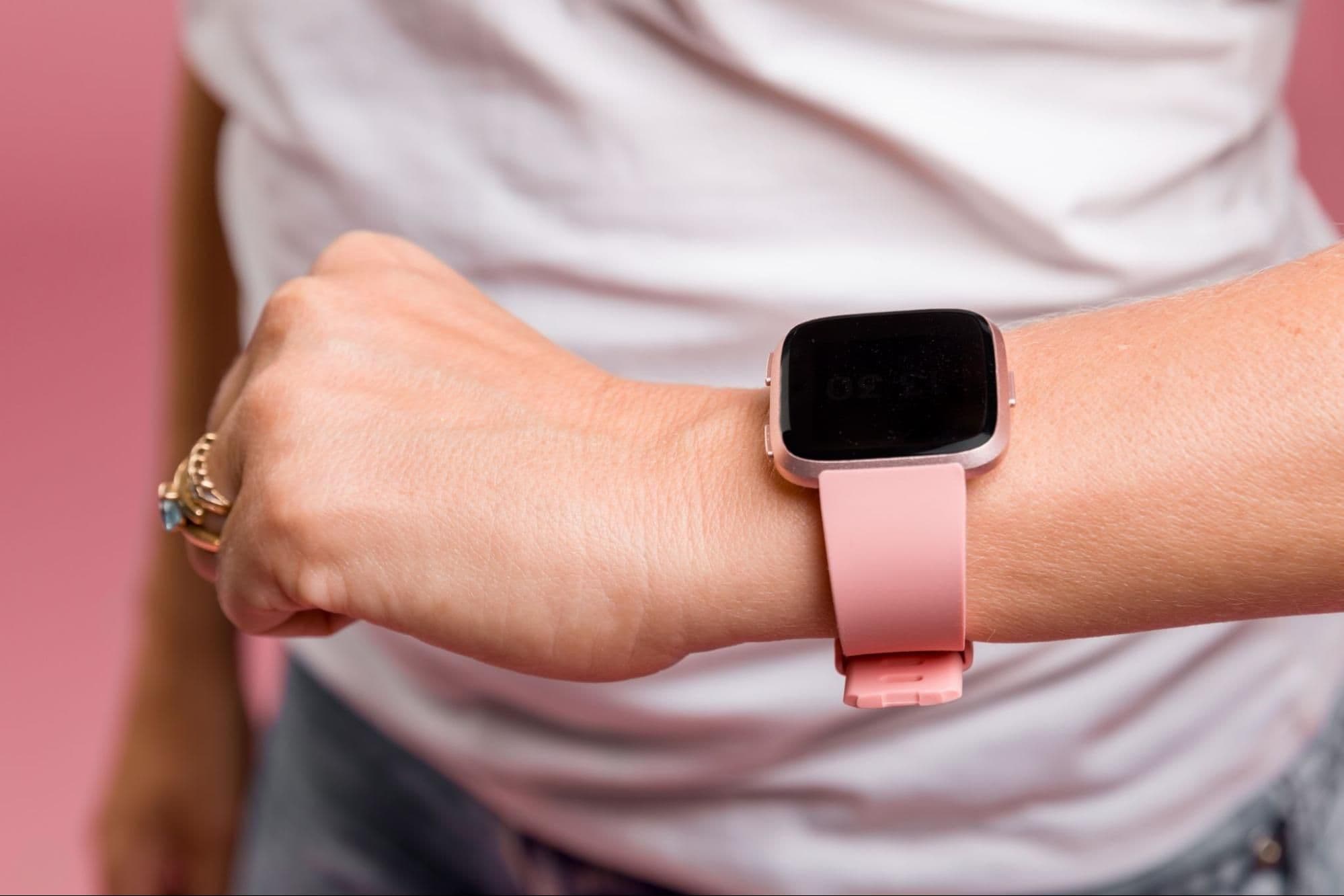 Apple Watch vs Samsung Galaxy Watch: какие б/у часы выбрать в Казахстане?