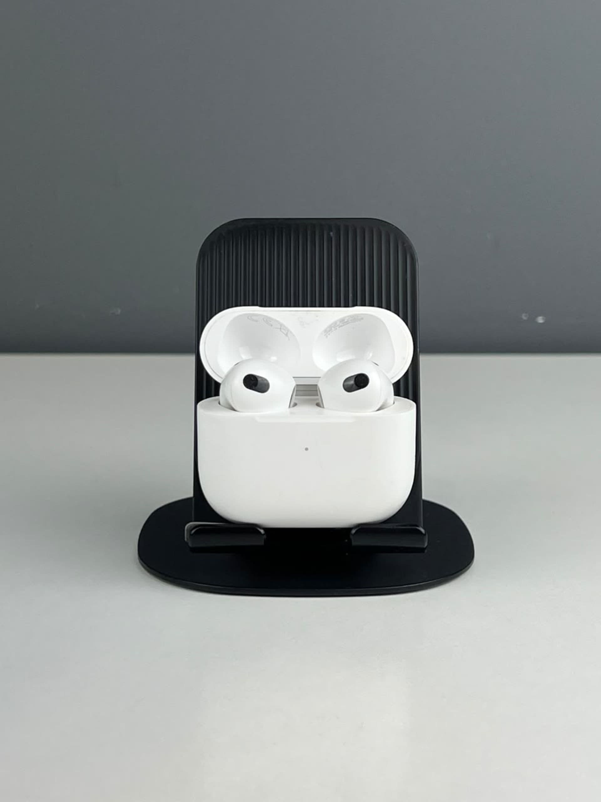 AirPods 3 series