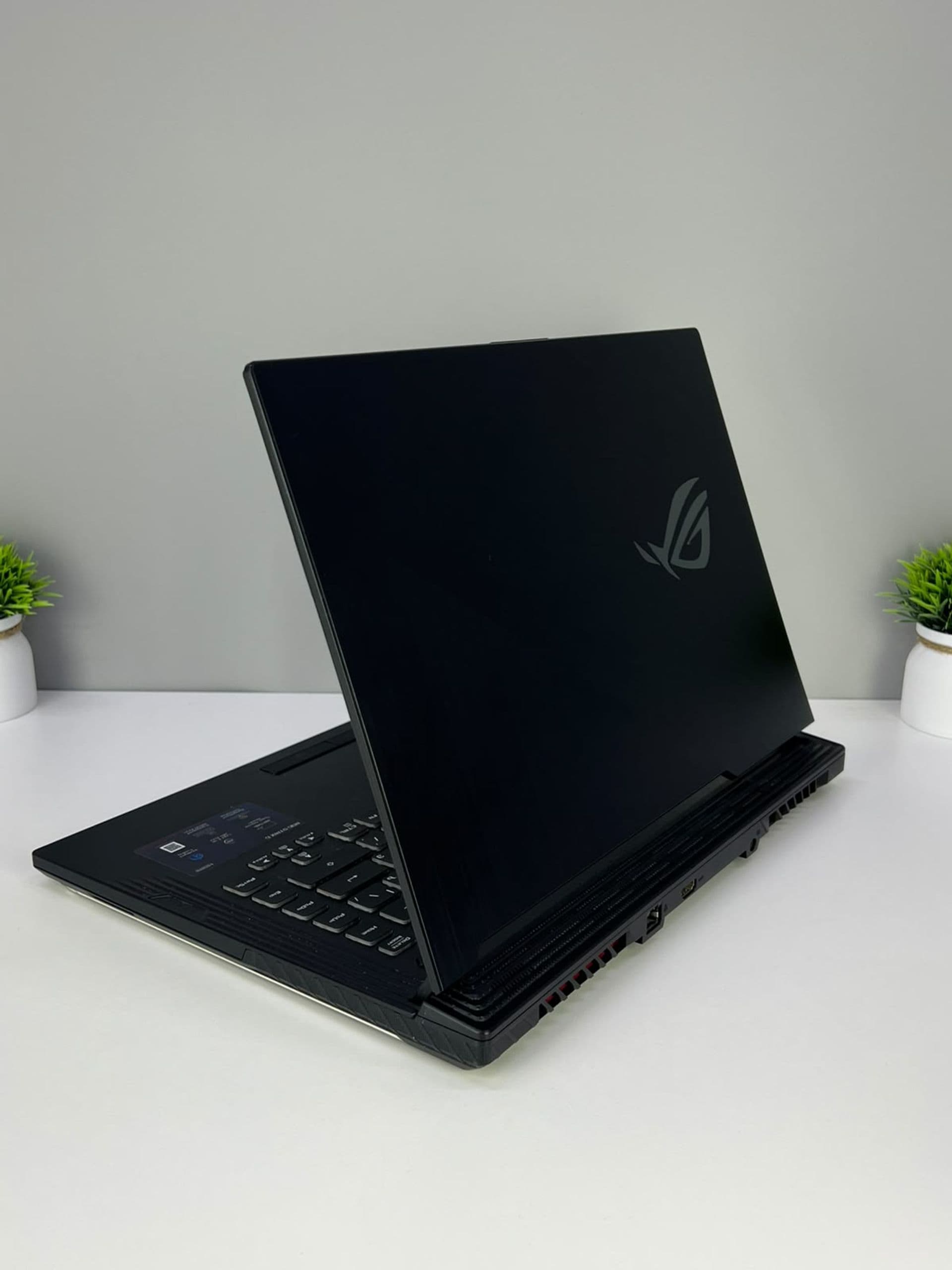 ASUS Core i5, 8 ГБ / 512 ГБ, 15″, Чёрный