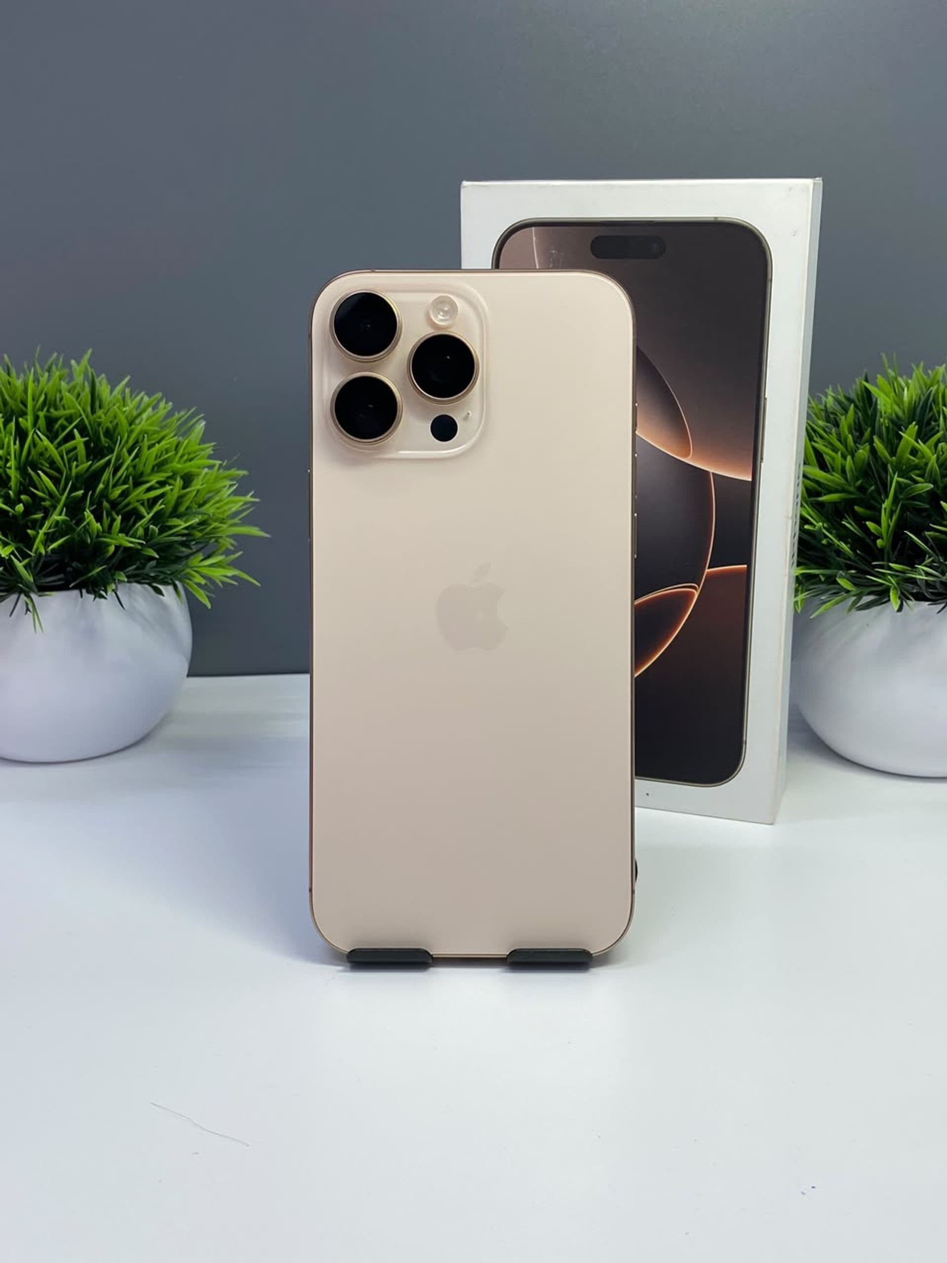 iPhone 16 Pro Max, 256 ГБ, Золотистый