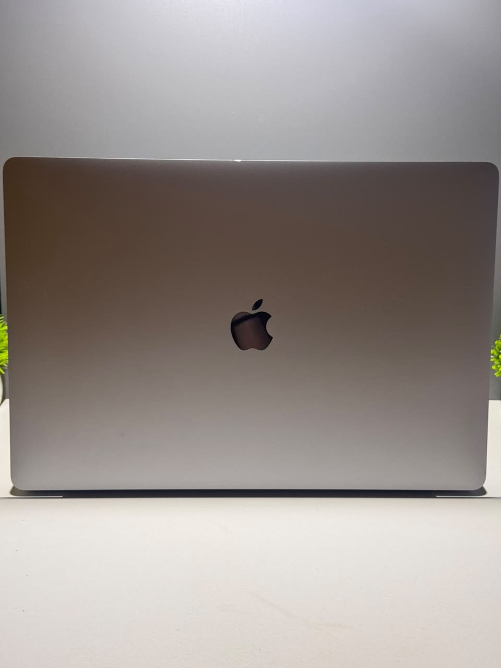 MacBook pro 16 intel i7, 32 ГБ / 500 ГБ, 16″, Серый — фото 2