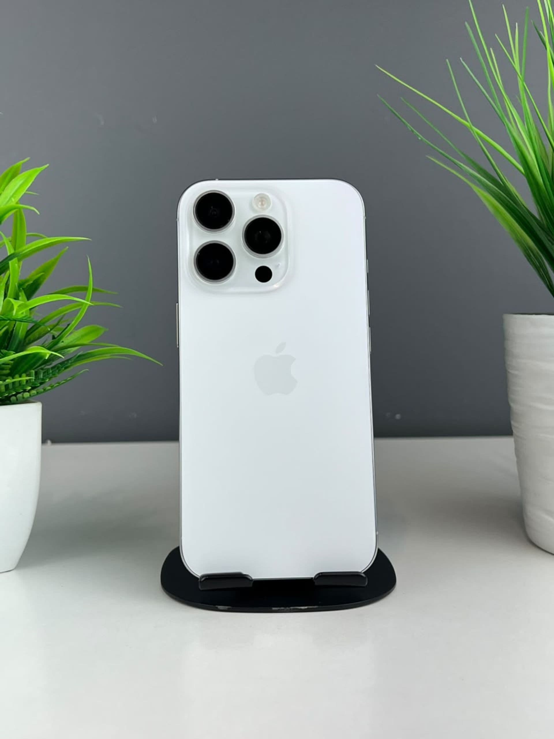 iPhone 16 Pro, 256 ГБ, Белый