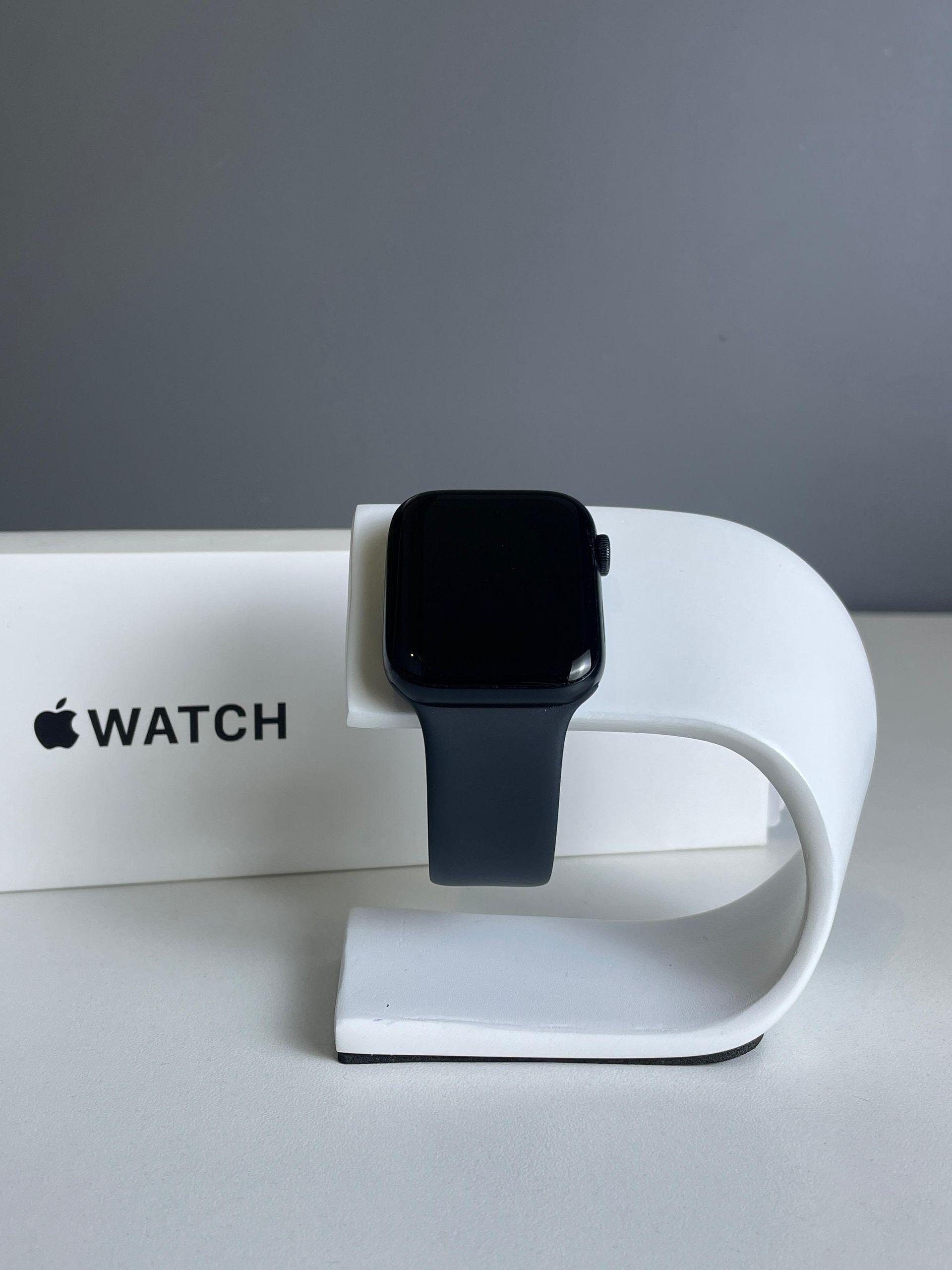 Apple Watch  SE (2е поколение)