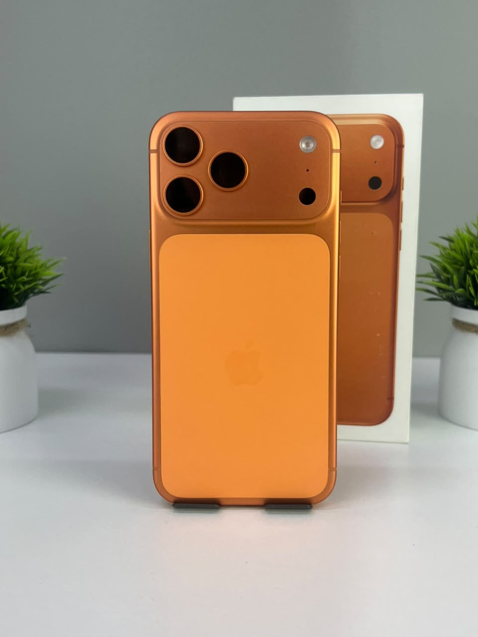 iPhone 17 Pro Max, 256 ГБ, Оранжевый